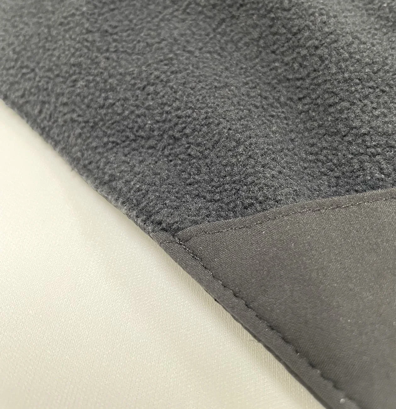 Ткань для уличной одежды, трехслойный тканый материал с покрытием из ТПУ, с флисовой подкладкой T75D для курток