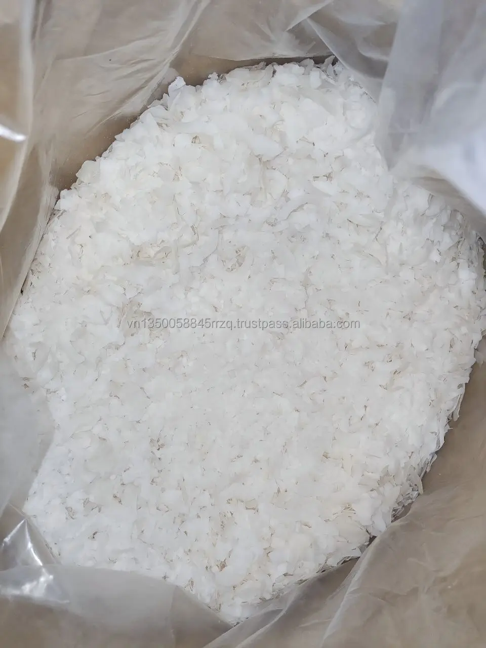 High Quality Desiccated Coconut Chip/Flake 60-65% Fat ISO Certified Dried Herb Spice Vietnam Raw Sliced Allspice +84363565928