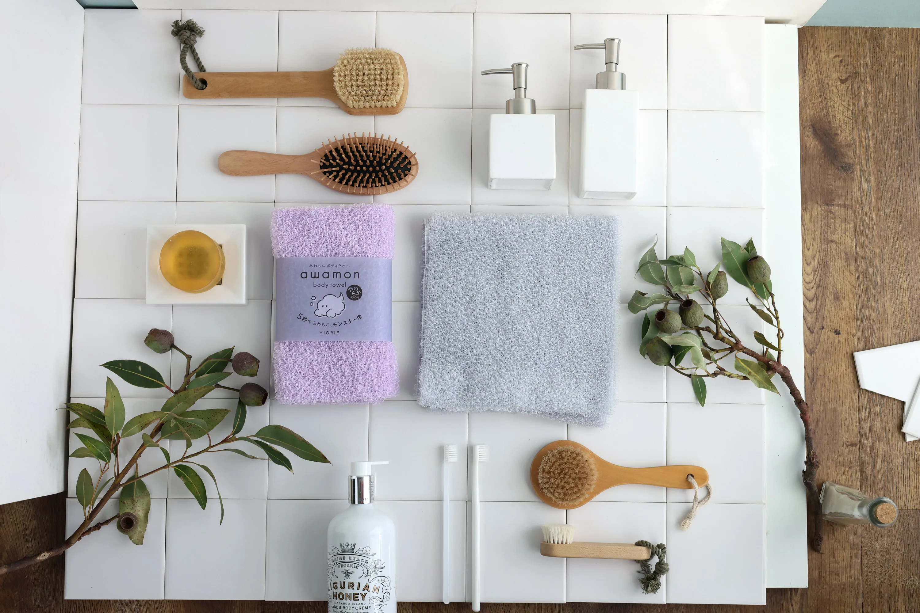 [Wholesale Product] Awamon Polyester Wash Towel Made in Japan Bath Towels Exfoliating Body Scrubber Soft Rich Bubble White