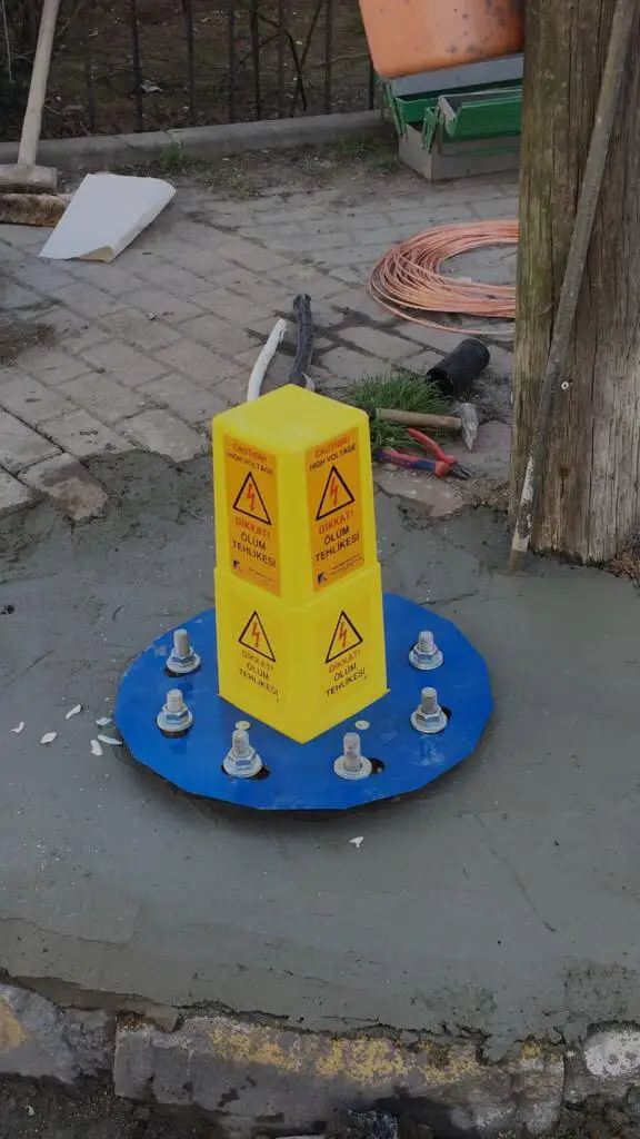 12 M The Security Electrical Safety Equipment High Quality Safety Bollards Electrical Signage Best Price Signboard and Pontoon