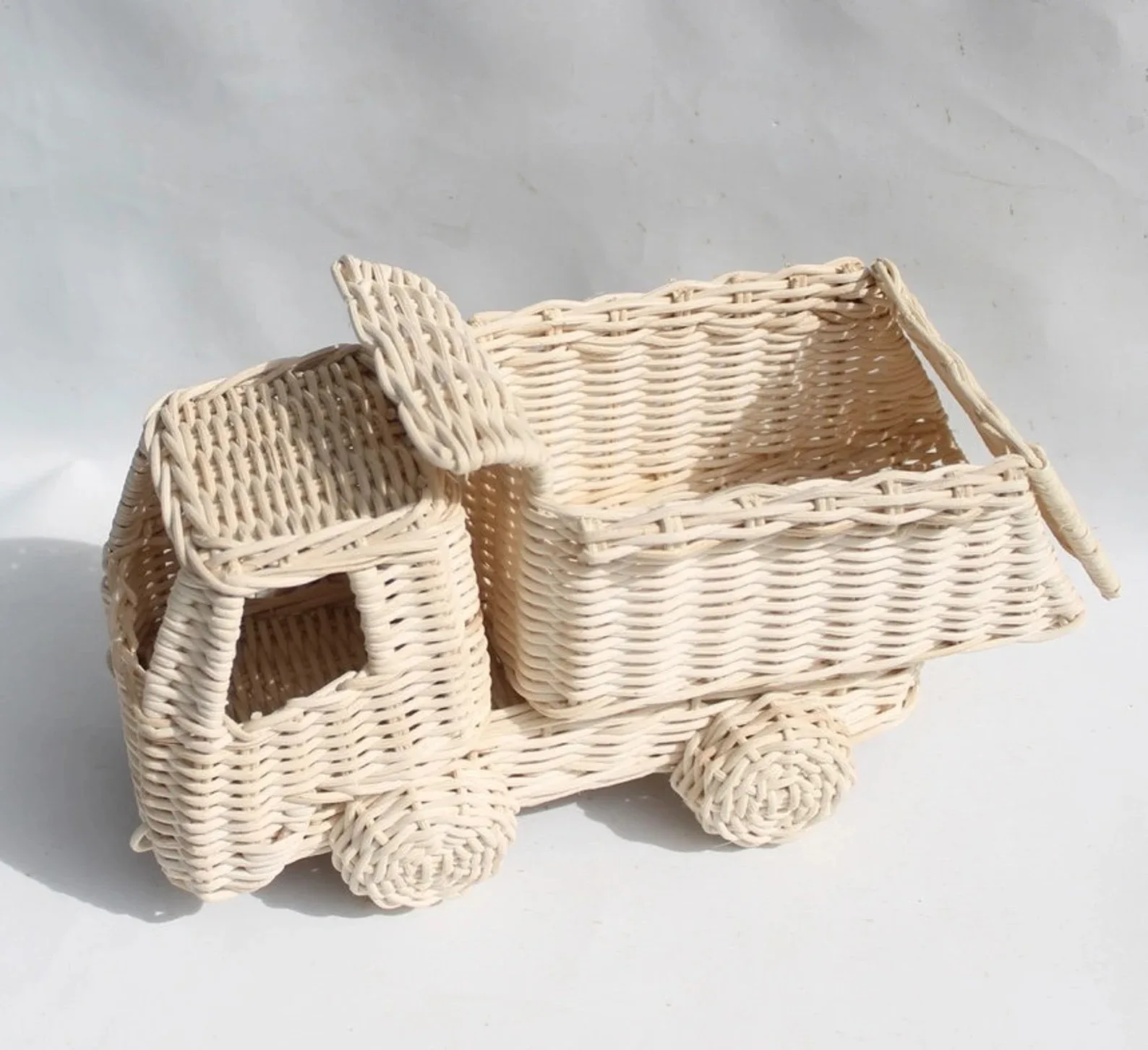 Rattan Car Toy Dump Truck Toy Rattan Baskets Natural Toys Birthday Gift Pretend Play Vietnam Manufactures FBA Amazon