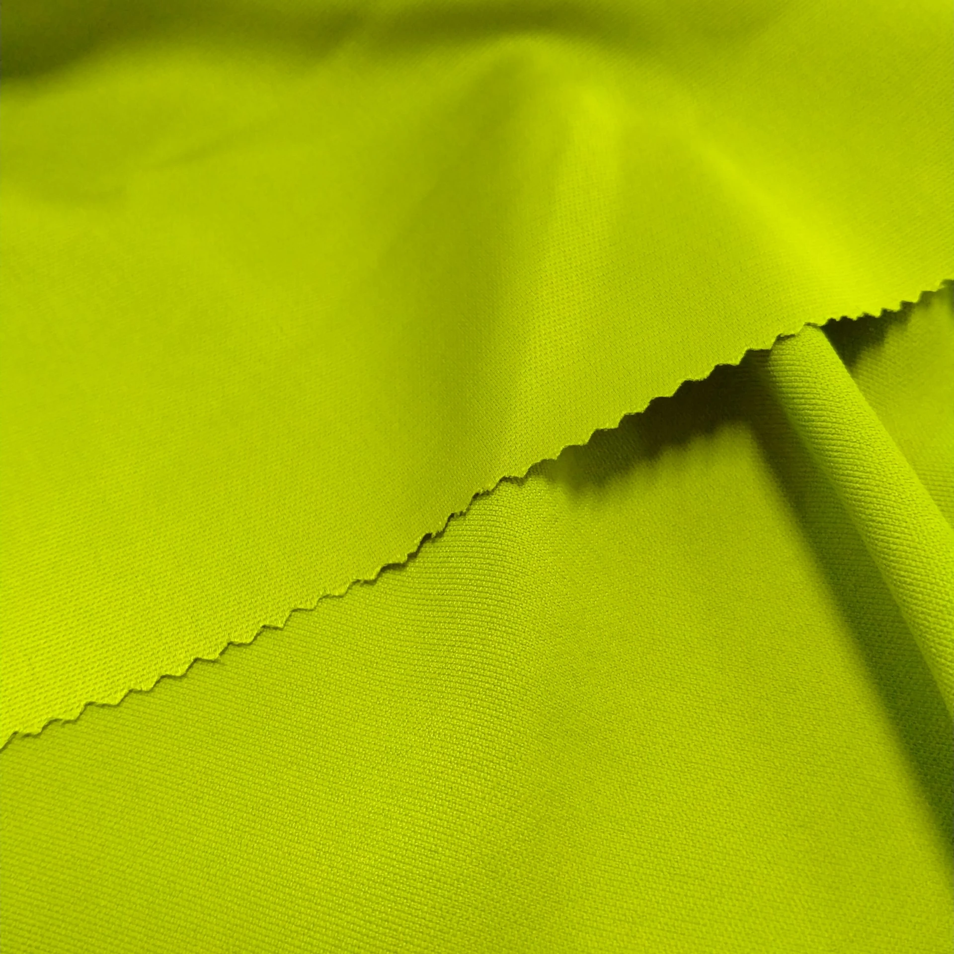 WHOLESALE POLYESTER PLAIN WOVEN FABRIC LOW MOQ CHEAP PRICE TWILL WOVEN FABRIC FOR CLOTHES ABAYA DRESS M979Q MADE IN VIETNAM