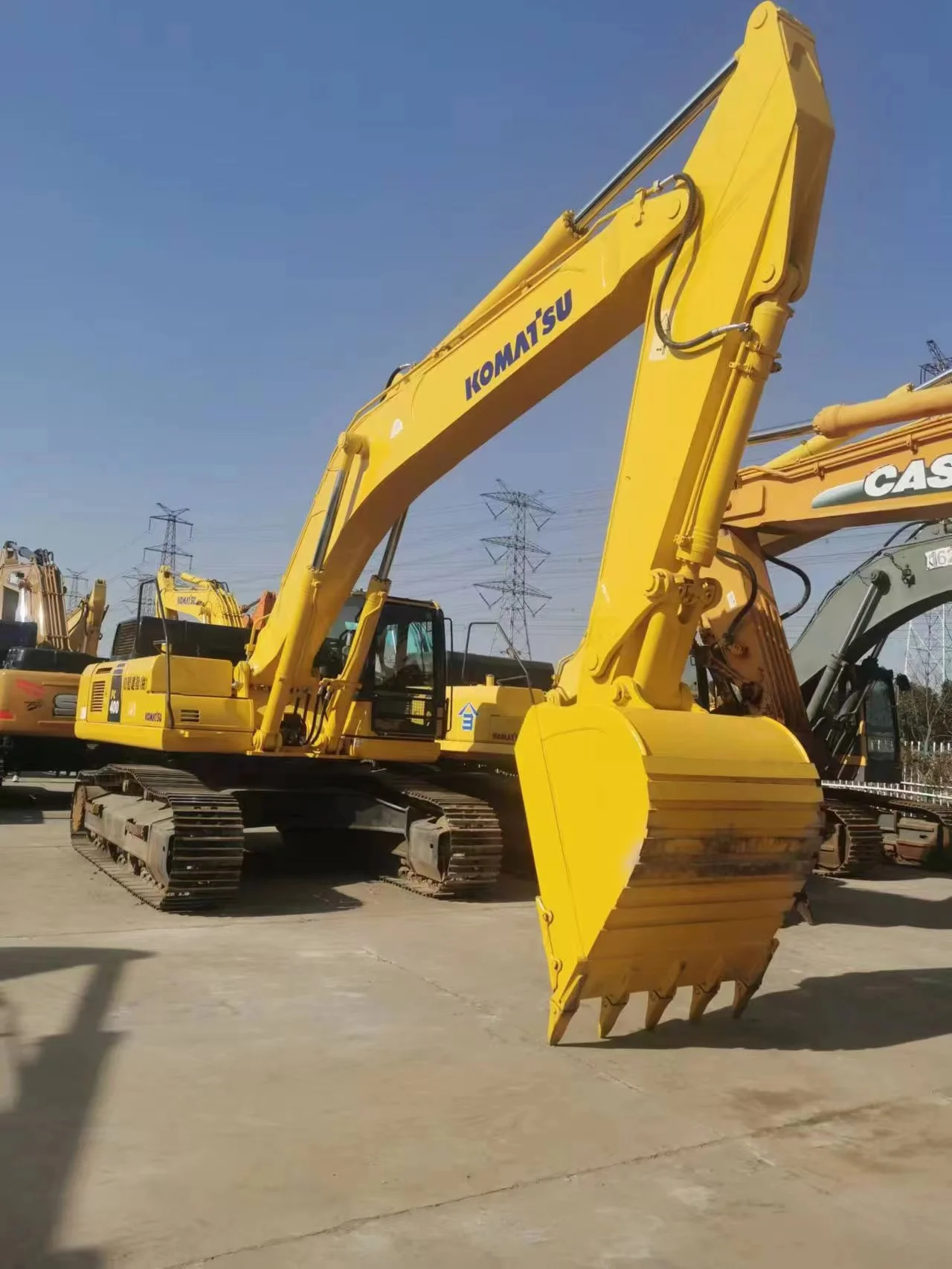 used KOMATSU PC400 excavator