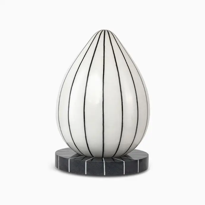 trending deluxe  selling Luxurious affluent aluminum table lam designer Modern Brass Iron light dark lantern table lamp Bras