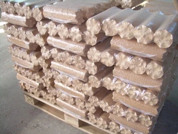 Biofuel Sawdust/RUF Briquettes/WOOD PELLETS OEM suplly for band home and animal farm heating FACTORY SUPPLY  PRICE