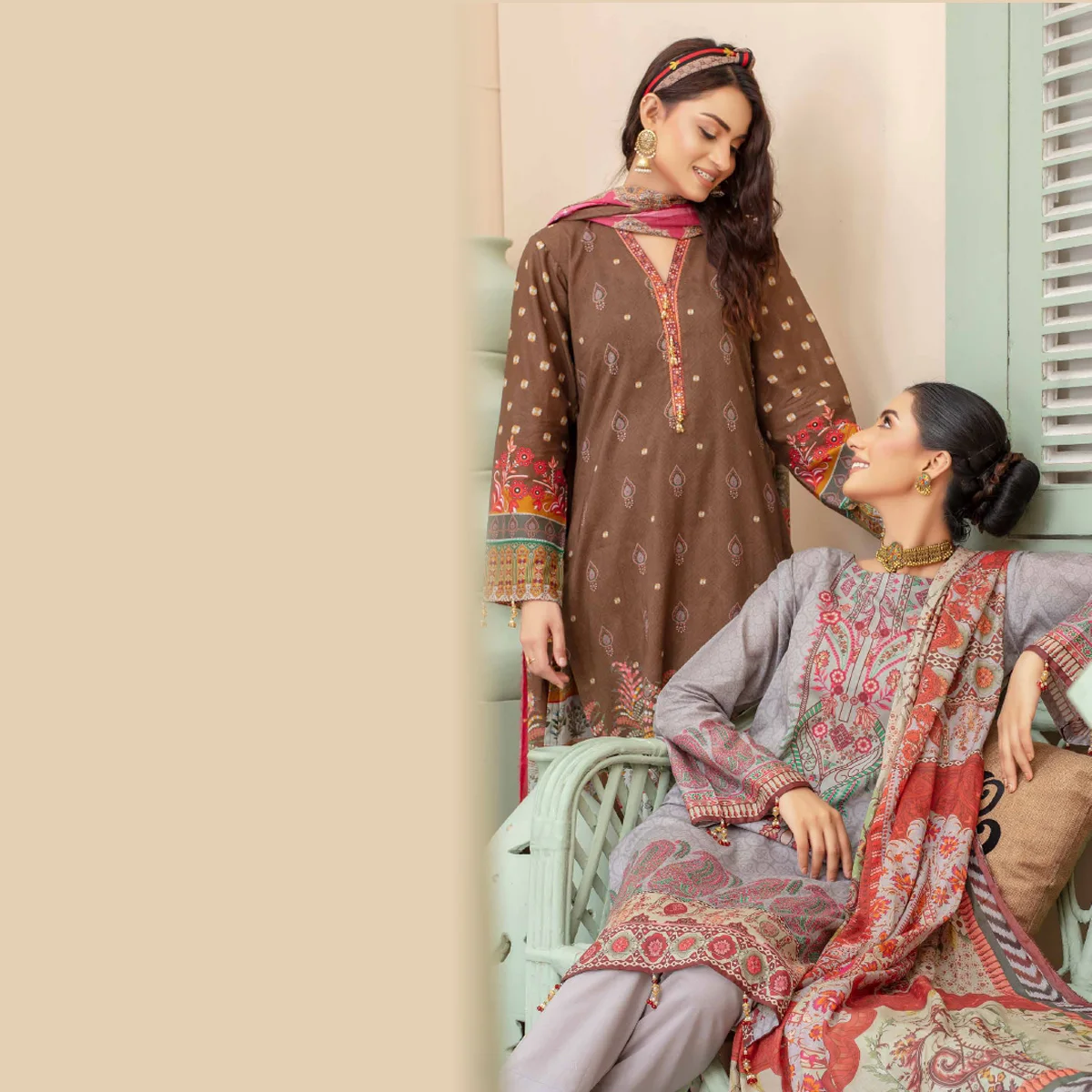 Wholesale 3 piece lawn salwar kameez women Indian pakistani in Light Brown Color Over Front Embroidery With Plain Trouser