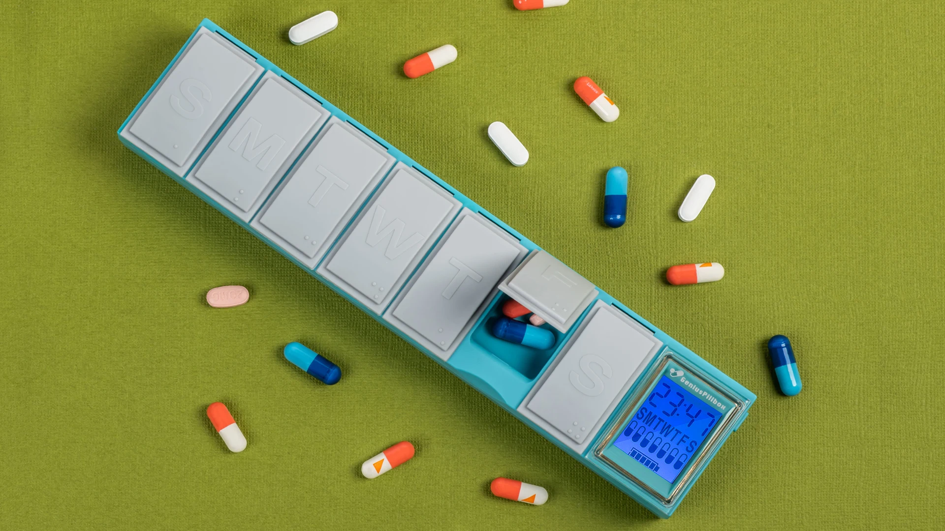 ZOOMCARE M0S 24 hours countdown smart electronic 7-day pill box with 7 magnetic opening and closing sensors 7 infrared sensors