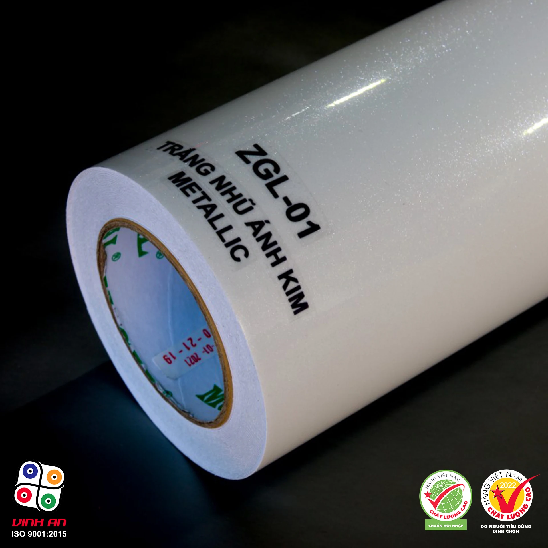 Wholesale Covering Body motors with Glossy Diamond white Metallic  Vinyl