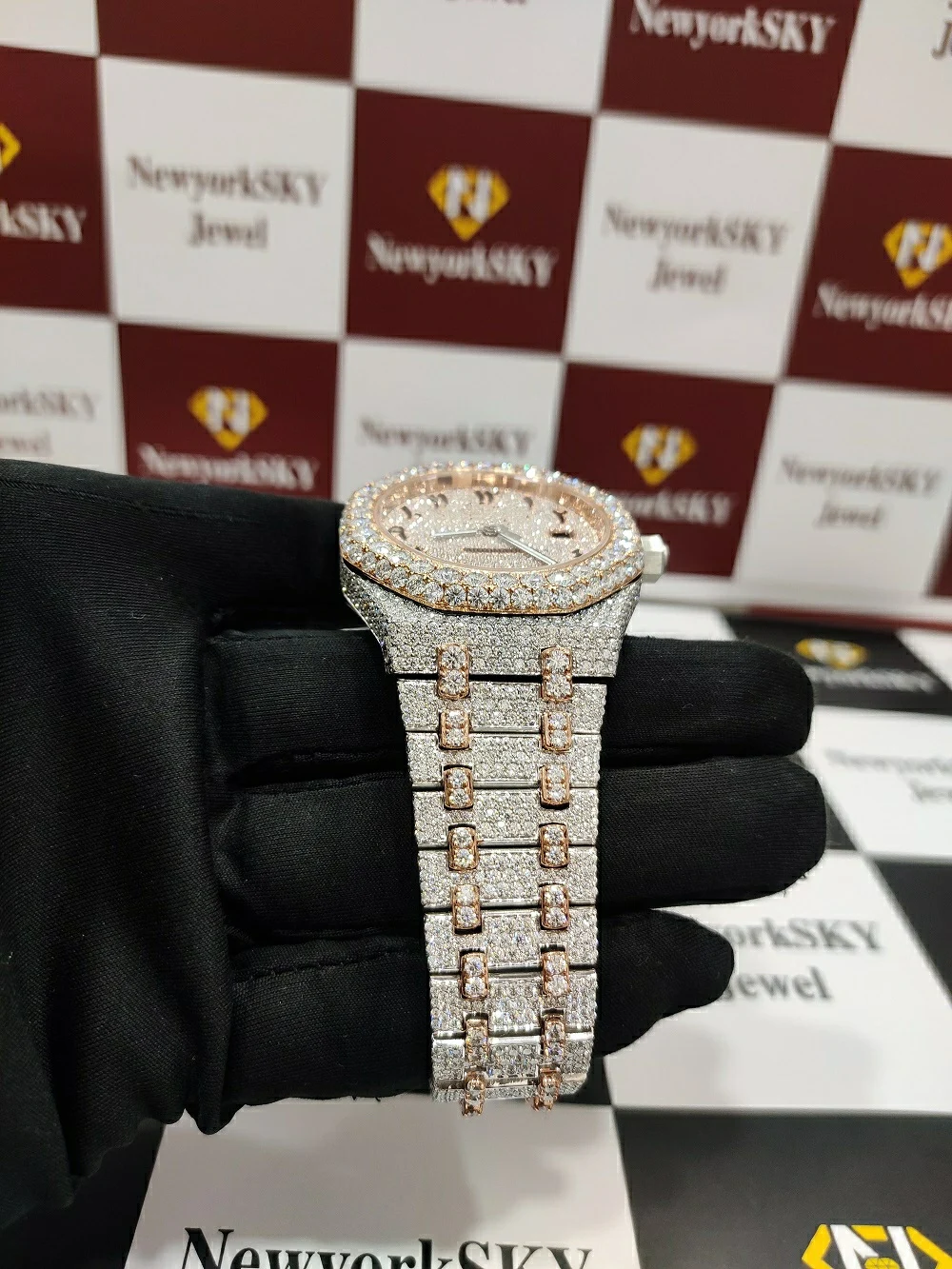 Latest Design Luxury Customize Stainless Steel VVS Moissanite Diamond Micro Setting Iced Out Hip Hop Wrist Watch For Women