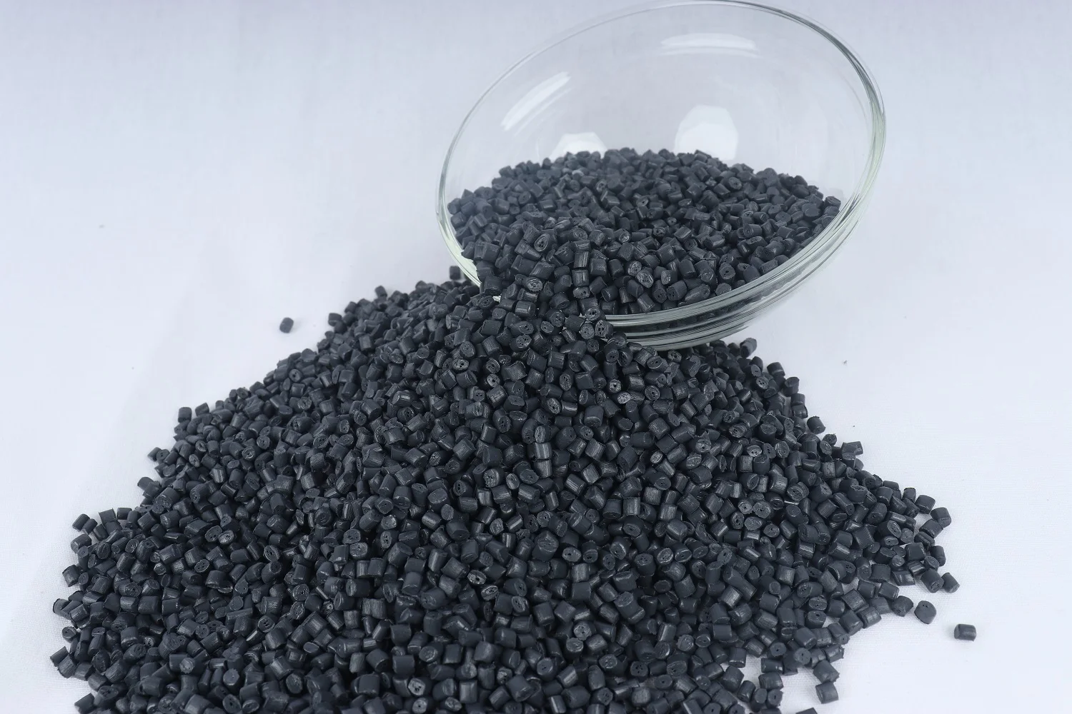r-LDPE Black Standard Round/ Strip Shape Plastic Raw Materials Mix Grade LDPE Recycle Granules From Malaysia