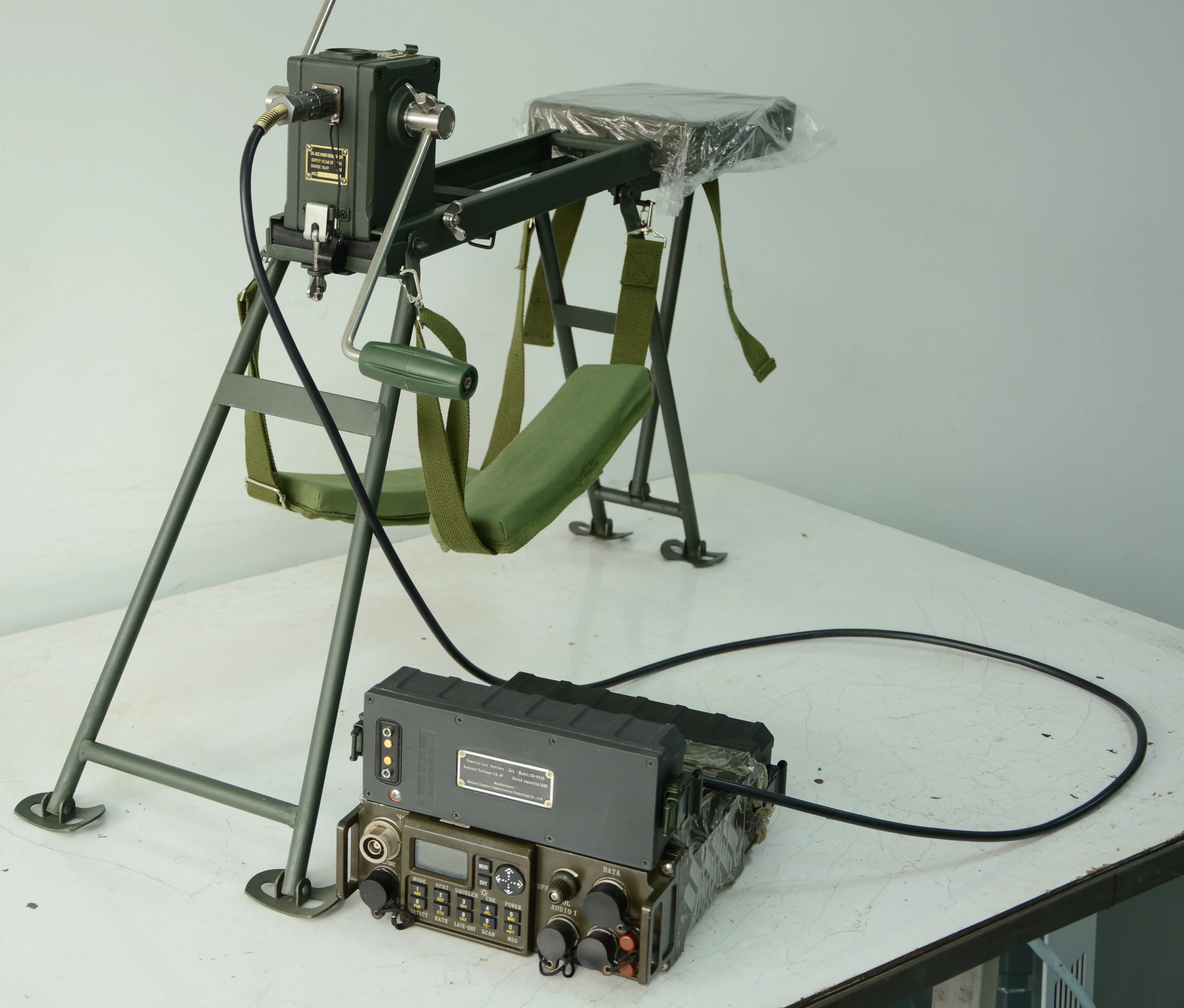 compassarmor hand crank generator 80~85W Hand Operated DC Generator hand drive  personal Portable dynamo generator seat stand