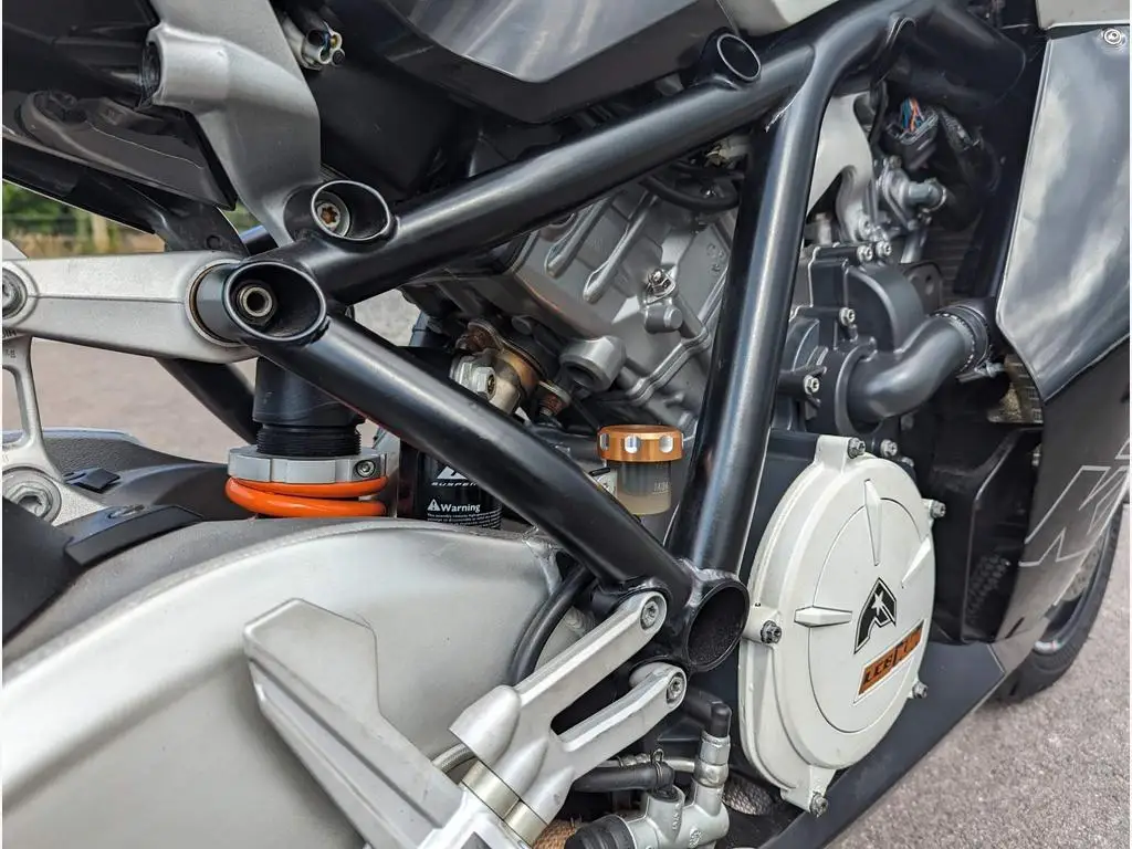 Best Quality Fairly Used KTM RC8 1190 Sport Bike 1148cc Electric Sportbikes Quality Sportbike for Sale at Best Price