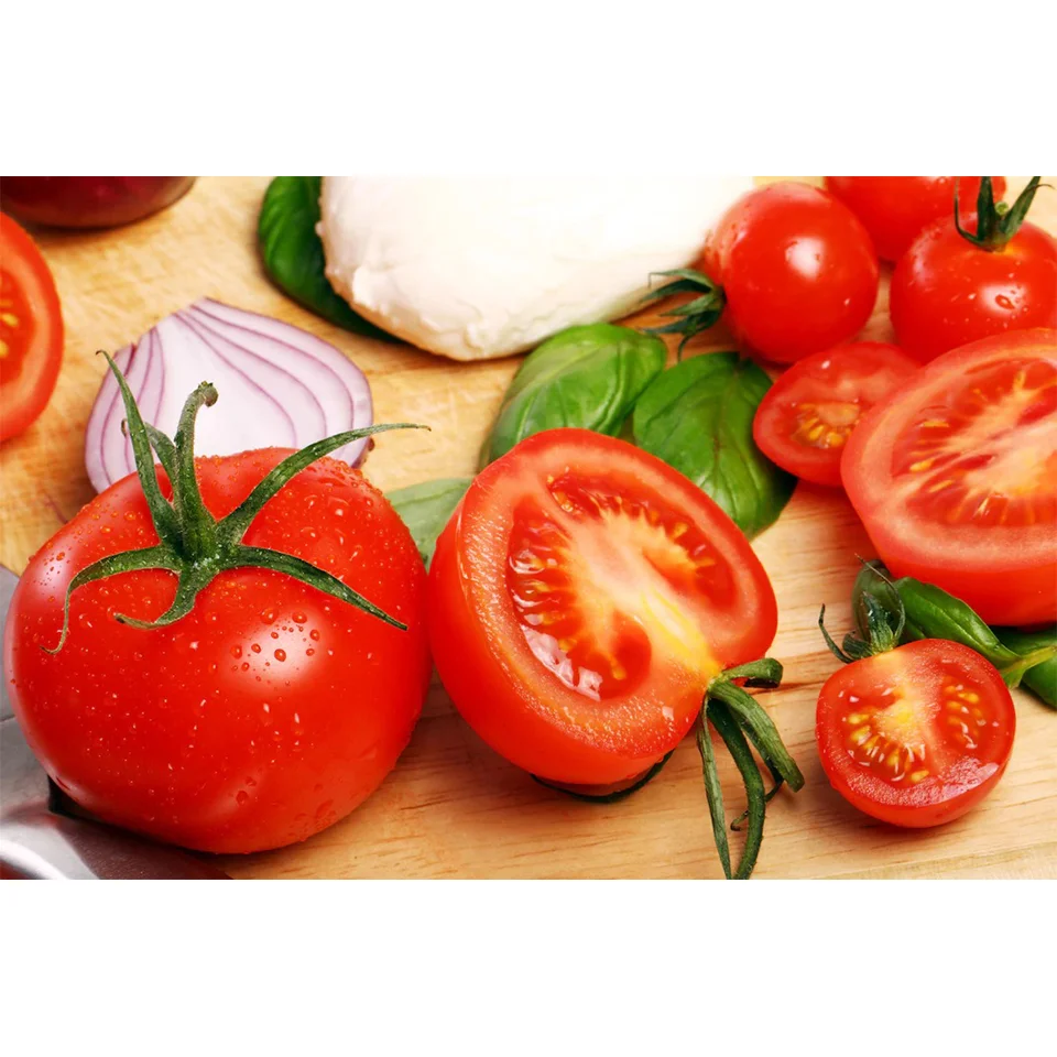 Fresh Tomato with Natural red / Best quality for wholesale / Quick response and cheap price ready to ship from Vietnam
