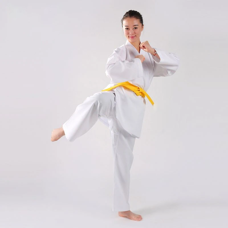 WKF одобренные на заказ костюмы для каратэ Высококачественная форма идеально подходит тренировок соревнований по боевым искусствам