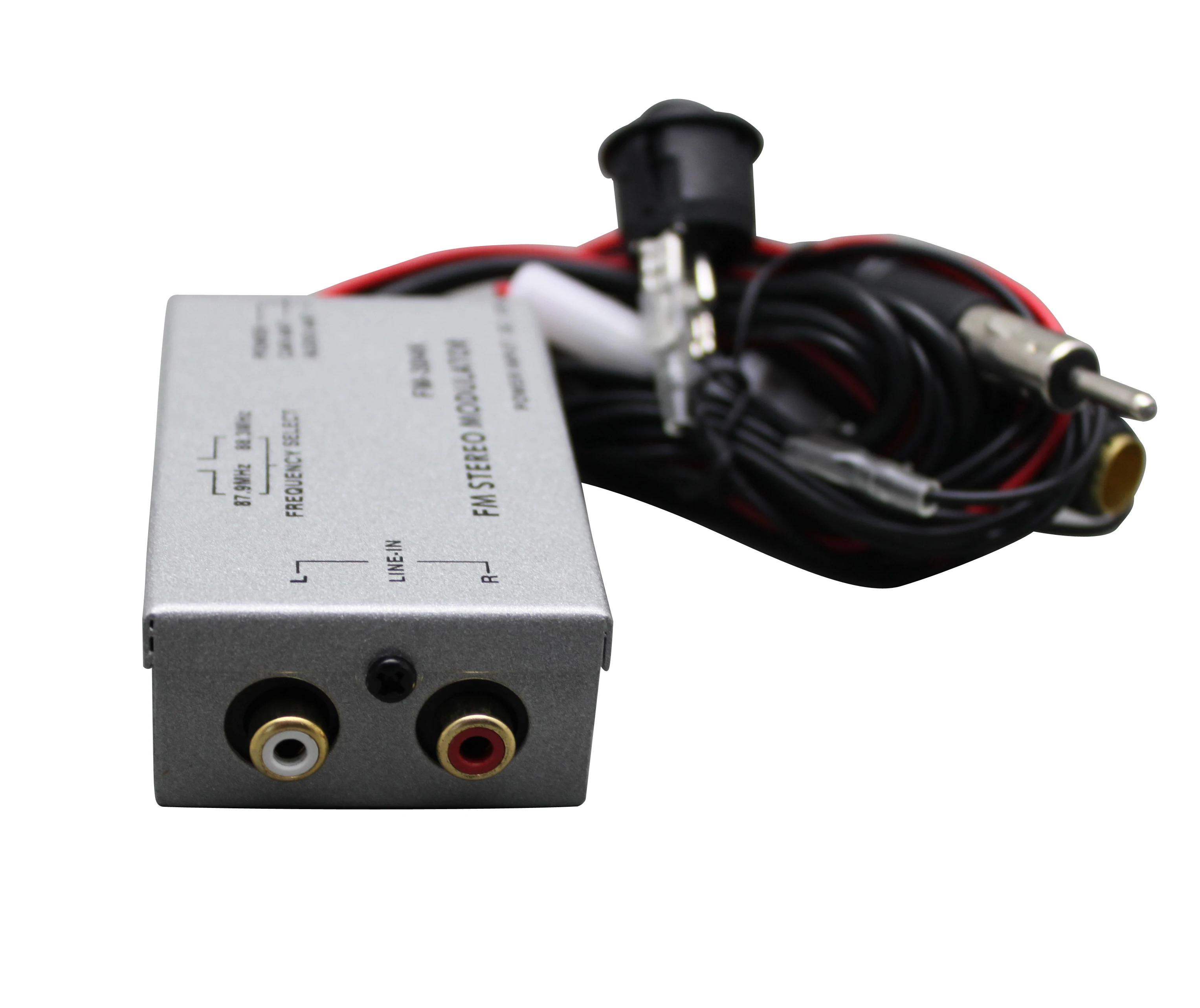 China Factory Radio Stereo Wired Fm Modulator Rca Aux Input Audio Adapter Converter