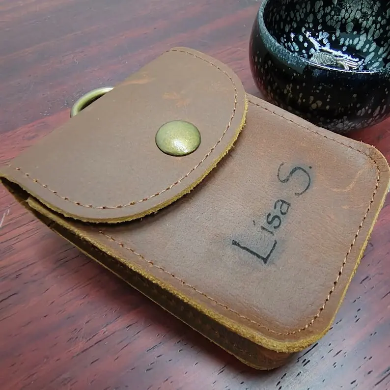 Best Selling Customized Hand Made Leather Personalized Cigarette Case Box For 20 Cigarettes Unisex Use At Wholesale Manufacture