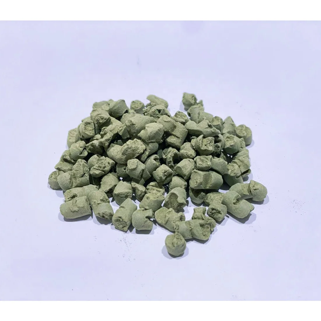 Oil spill control sorbent for petroleum products 60 mcm (microns) natural absorbent glauconite powder for oil spill prevention