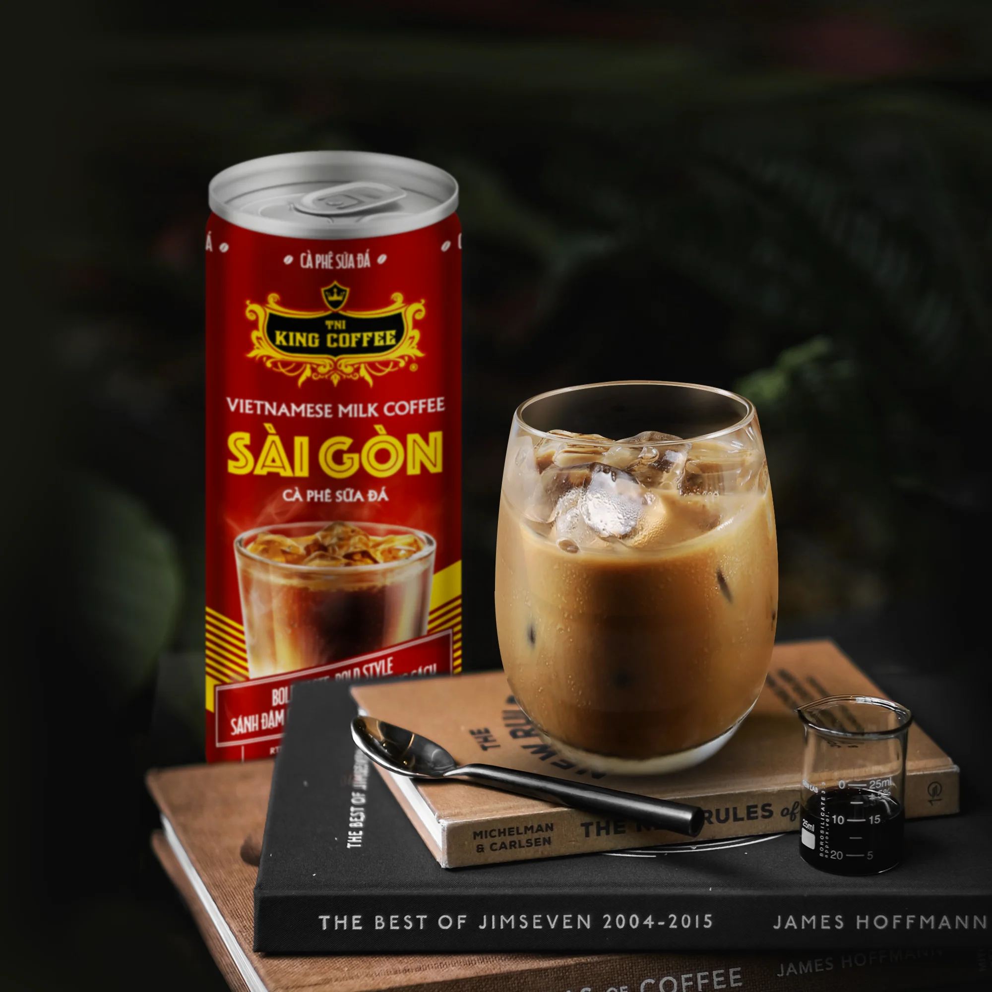 KING COFFEE - Ca Phe Sua Da Sai Gon - Vietnamese Iced Milk Coffee in Can of Famous Vietnamese Coffee Brand