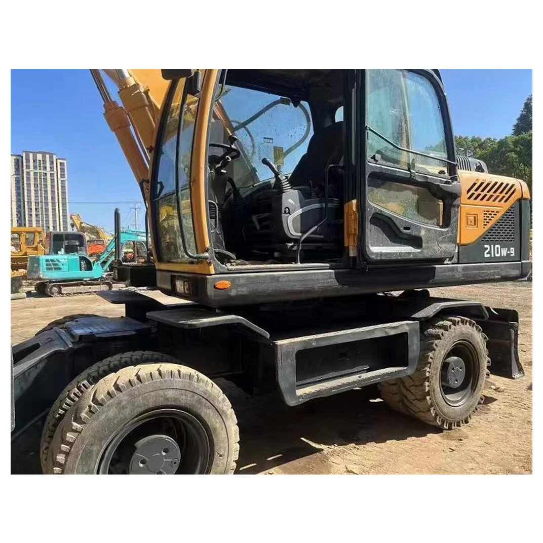 Hyundai wheel excavator R210W-9 hydraulic excavator hot selling product in good  condition with best price for hot sale in China