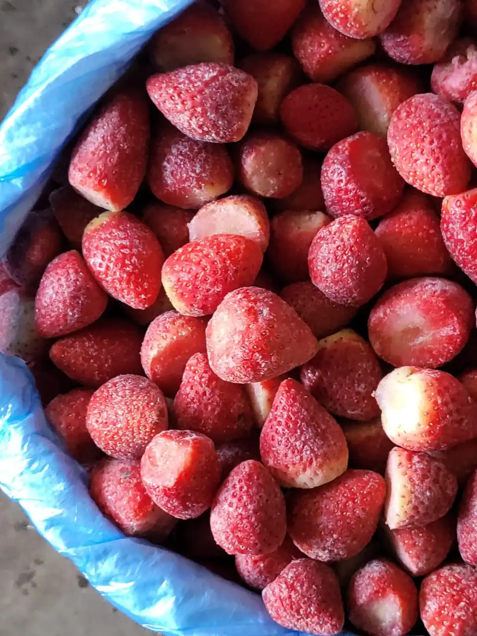 IQF frozen strawberry FOR SALE
