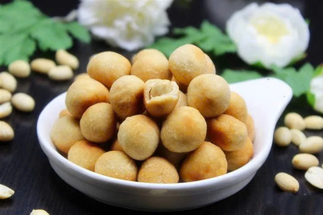 Organic Coconut Milk and Peanuts Snacks from Vietnam Crispy and Sweet with Custom Flavor Coating Dried Style