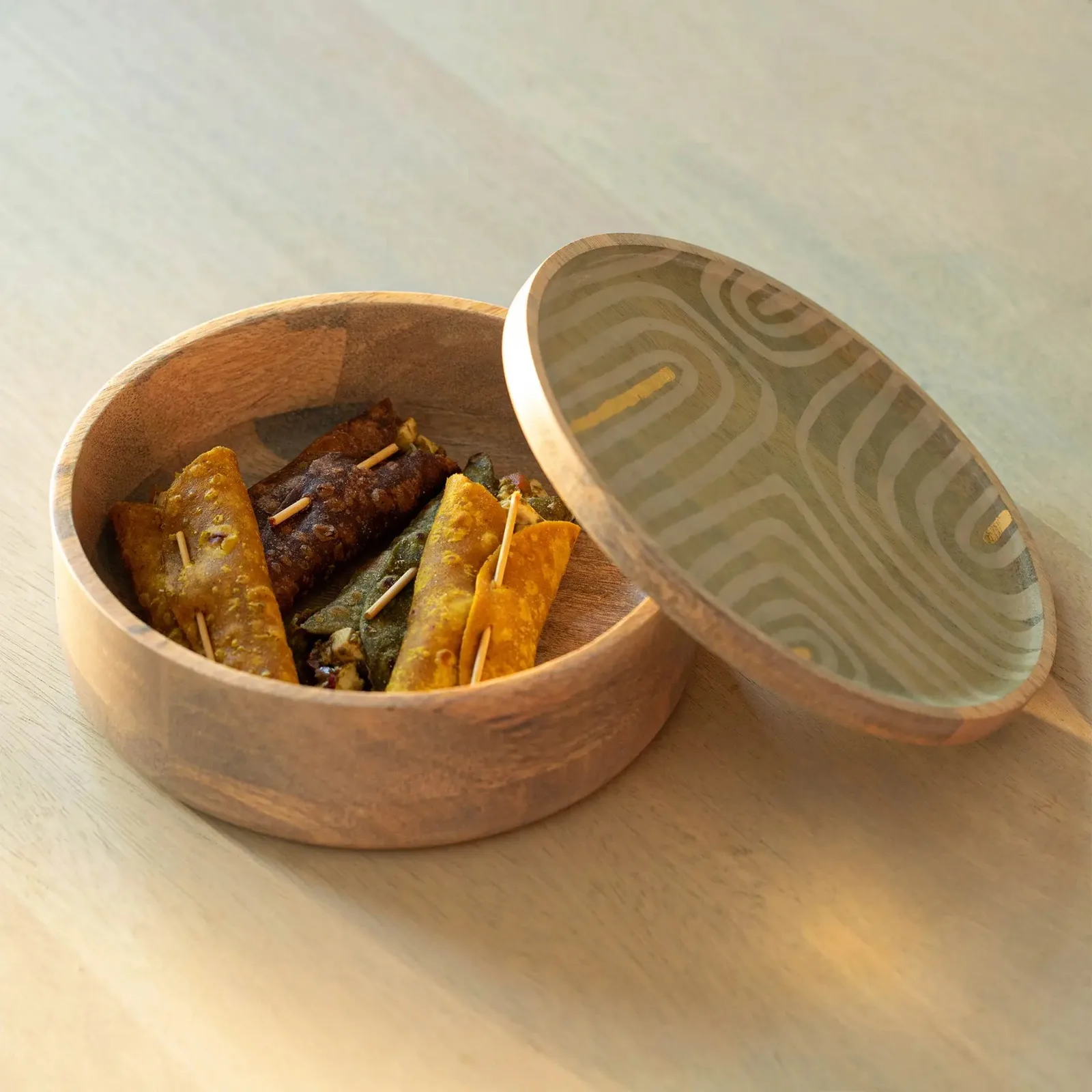 Wooden Roti Box Customize Look and Round Shape