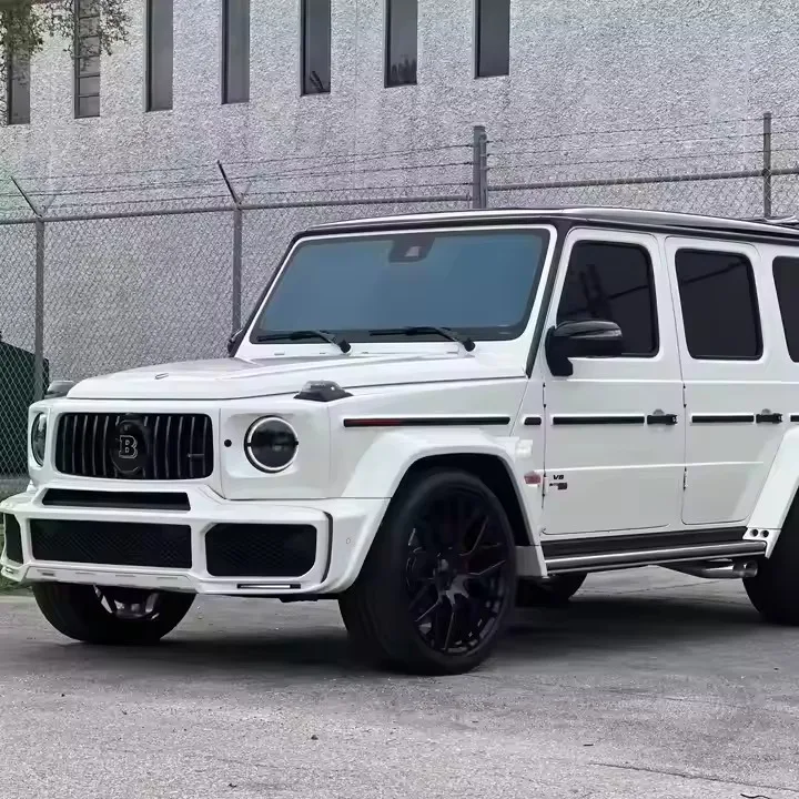 Аккуратно использованный 2022 Mercdess-AMG G63 Brab-us Widesta многочисленные модификации 700-hp настраивают теплую погоду и 22500 пробега