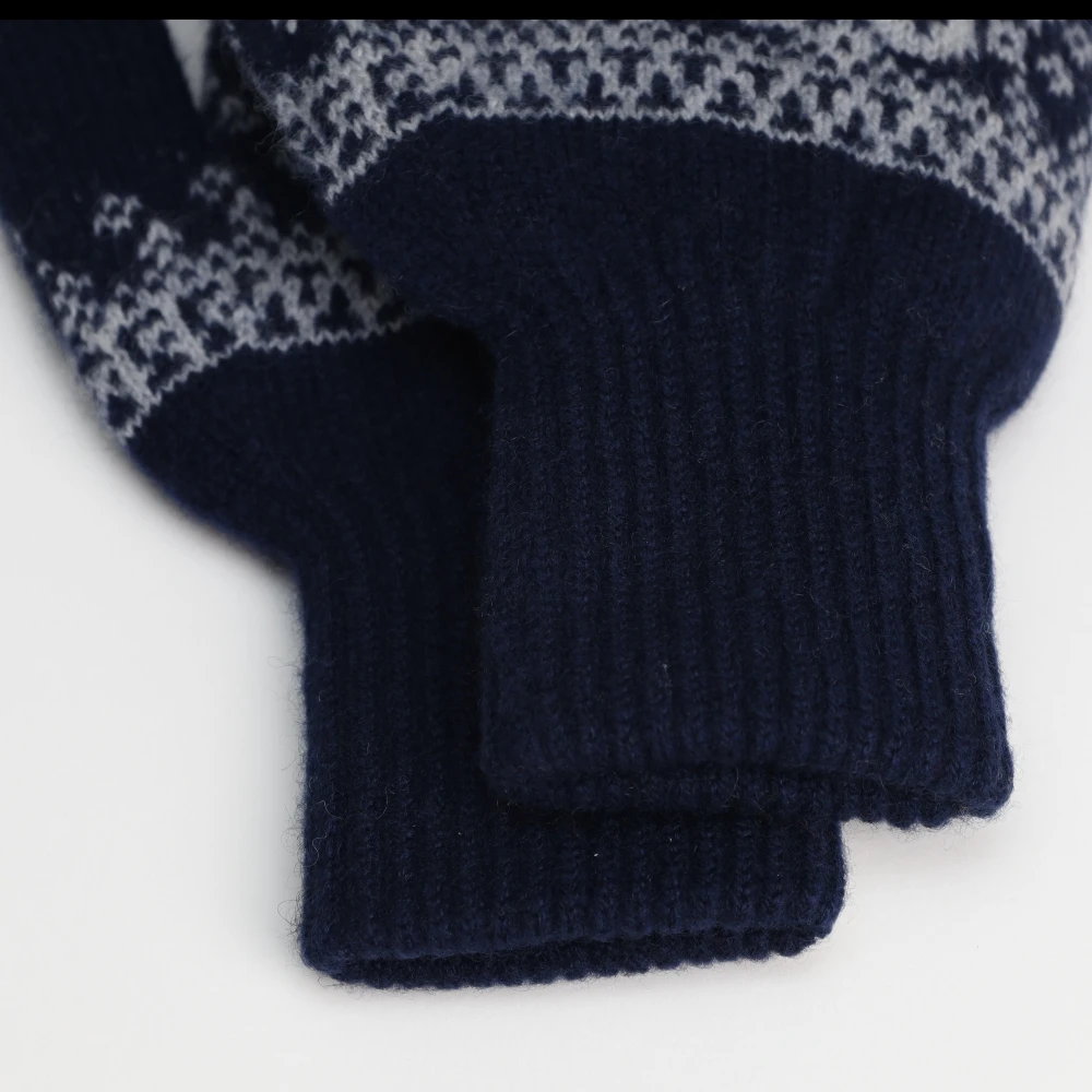 Unisex Winter Red Gloves Mittens with Christmas Snowflake Design Pure Natural Mongolian Cashmere Wool Knitted Style Wholesale