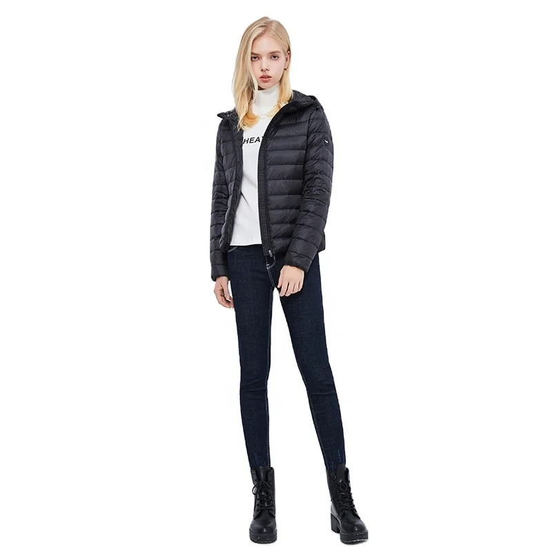 Wholesale cheap price puffer jackets for women warm winter stylish padded custom logo puffy jacket 100%polyester bubble coats