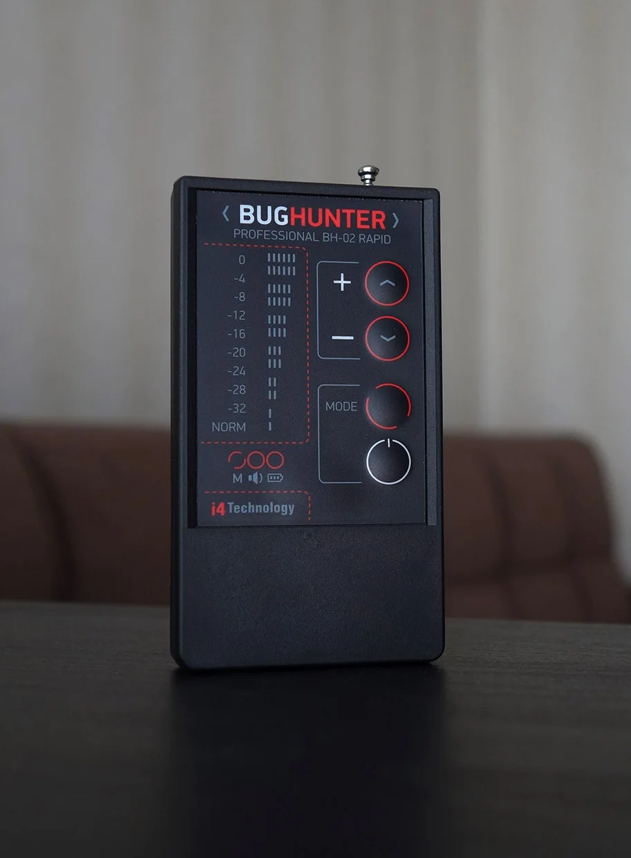 Bug, wireless camera and radio microphone detector