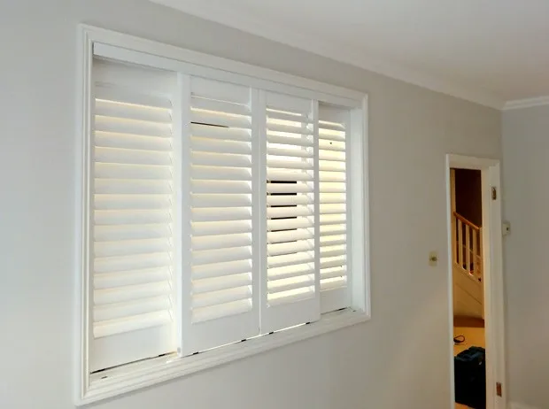 Custom Made Window PVC Vinyl Faux Wood Interior Louver Shutters Plantation Cafe Style Shutters