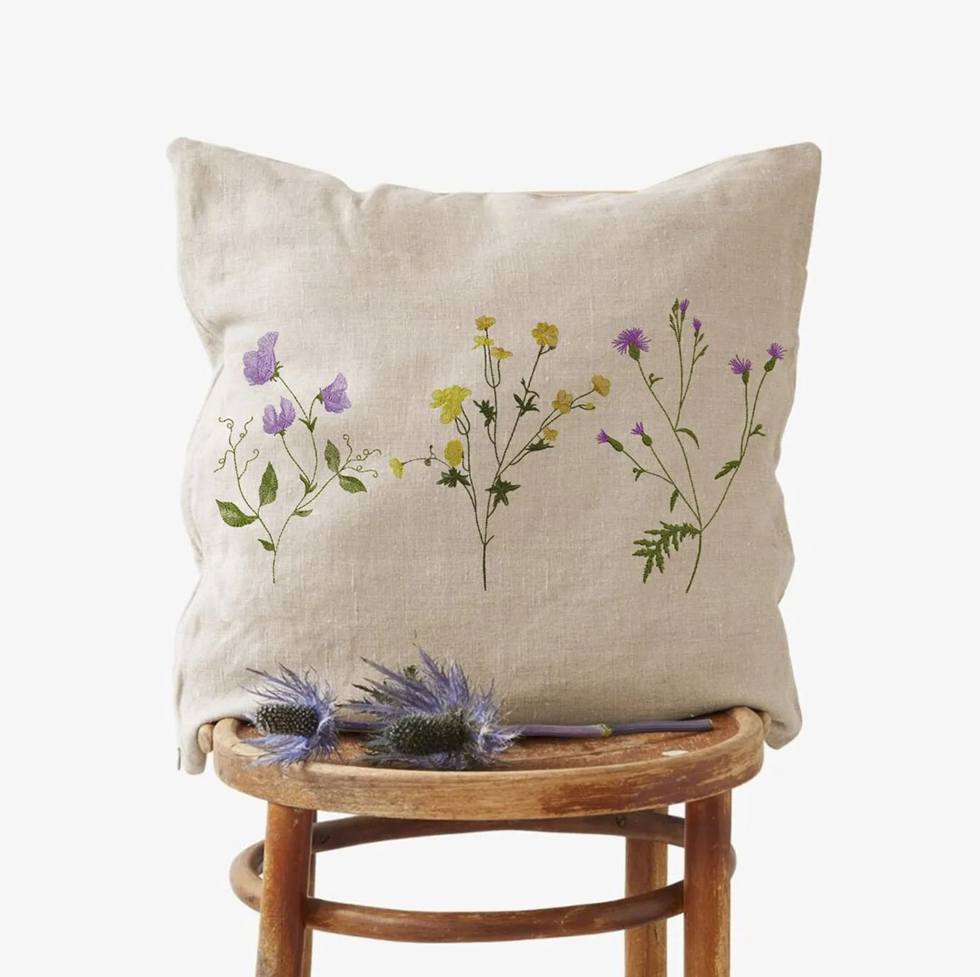 Wholesale Natural Linen Square Seat Cushion Cover Embroidered Flower Design Throw Pillowcase Sofa Sleep Hotel Decor Outdoor Use