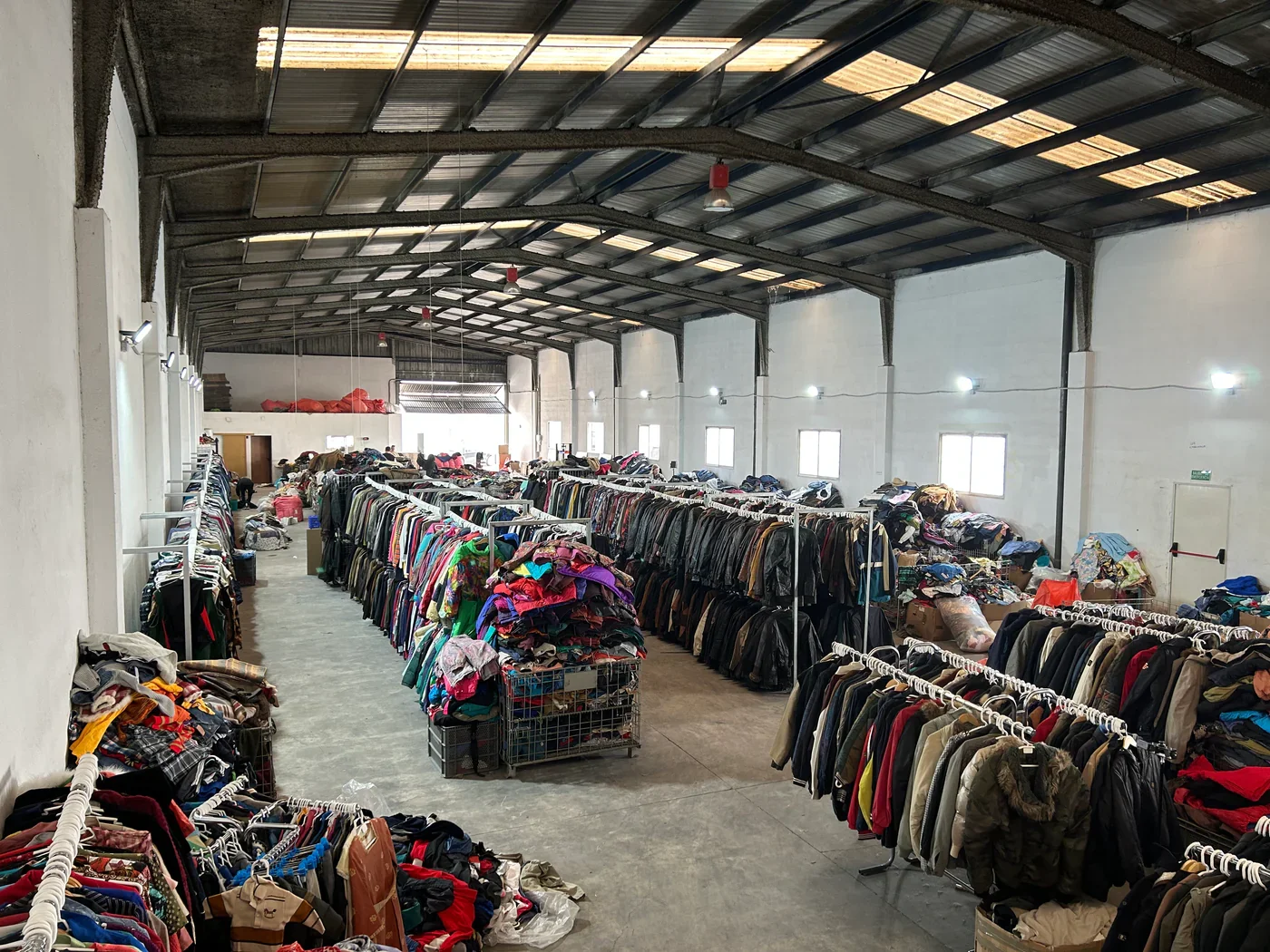 Wholesale Used Clothes Bales UK, Europe and USA | Trendy and Clean Second Hand Clothes | Best Supplier
