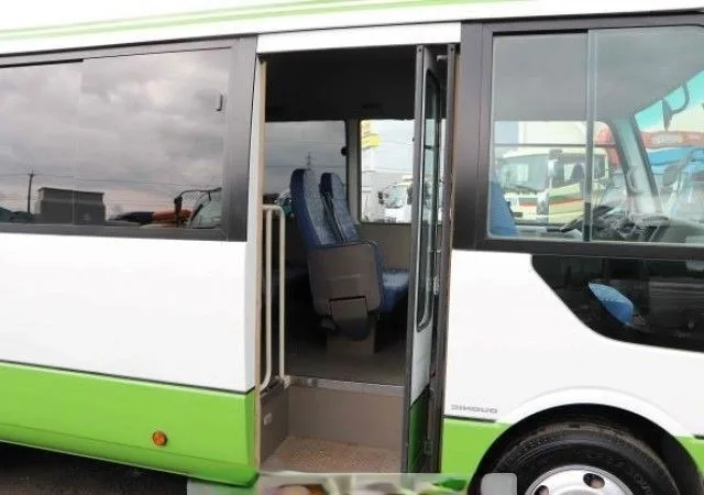 2013 Mitsubishi Fuso Rosa Bus