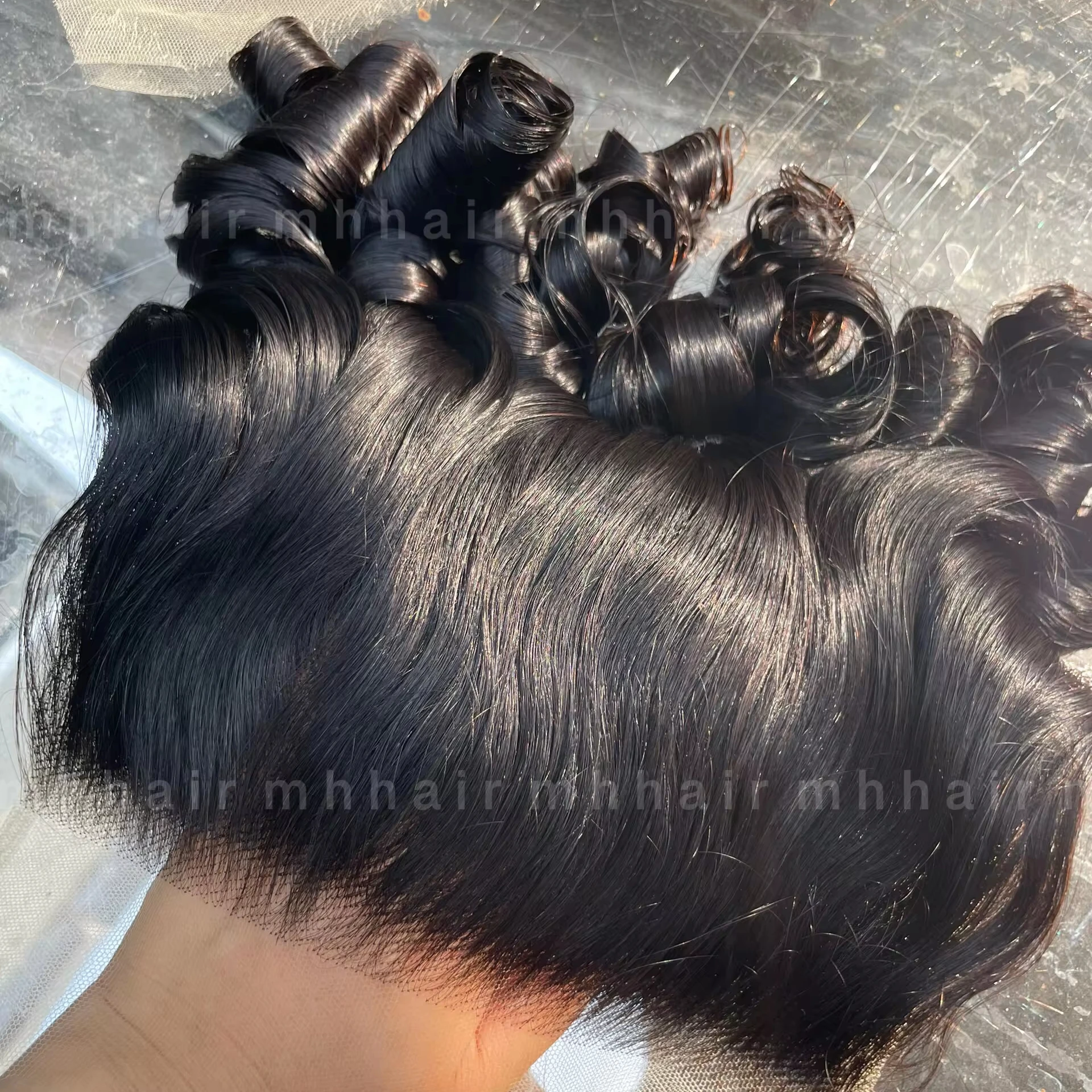 Wholesale Handtied HD Lace Bouncy Wavy 13*4 HD Full Lace Human Hair HD. Transparent Lace Frontal Wig 150% 180% 220% Density