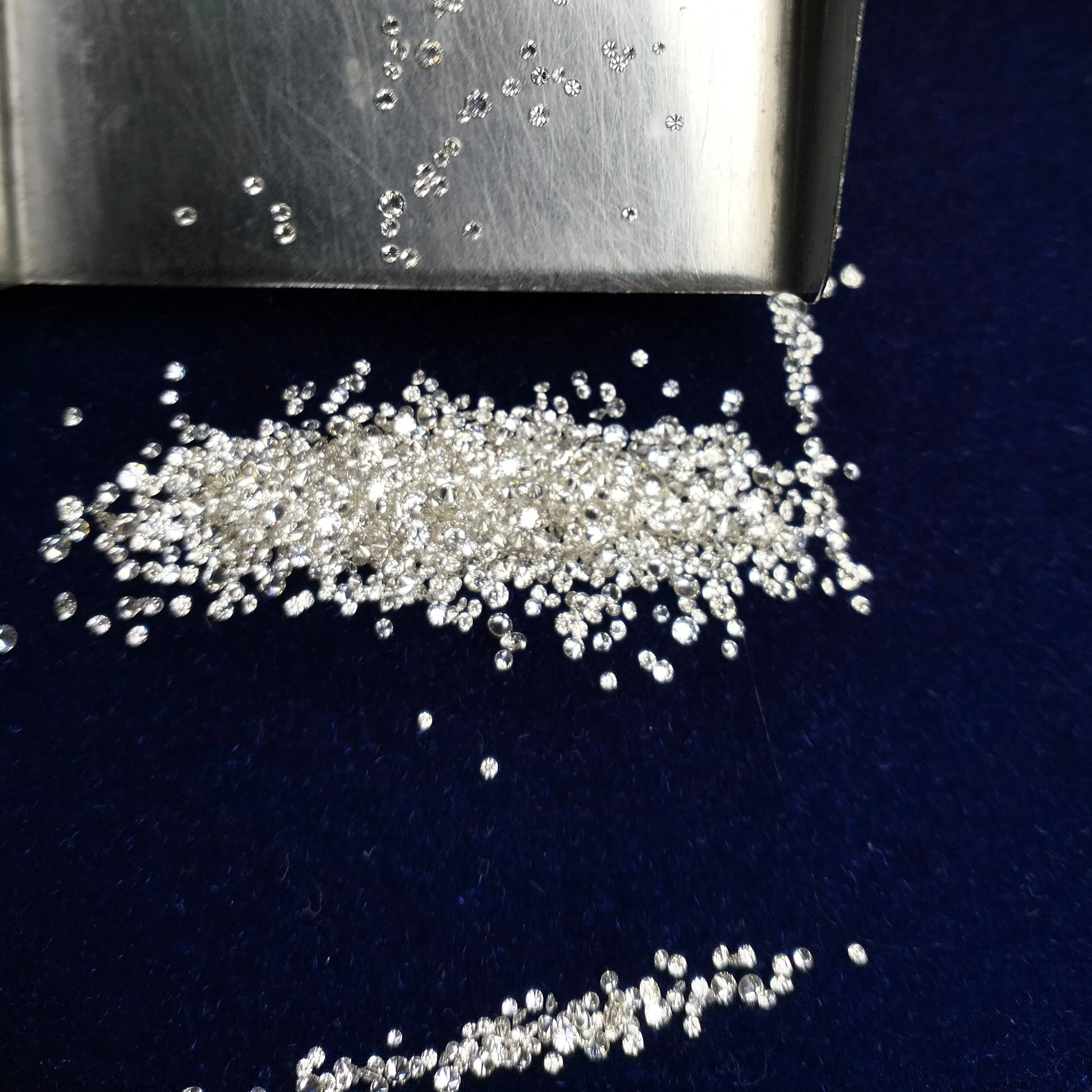 Loose Round Brilliant Cut Real Diamonds in 1.80mm to 2.05mm Size VS-GH Clarity Color for Diamond Jewellery