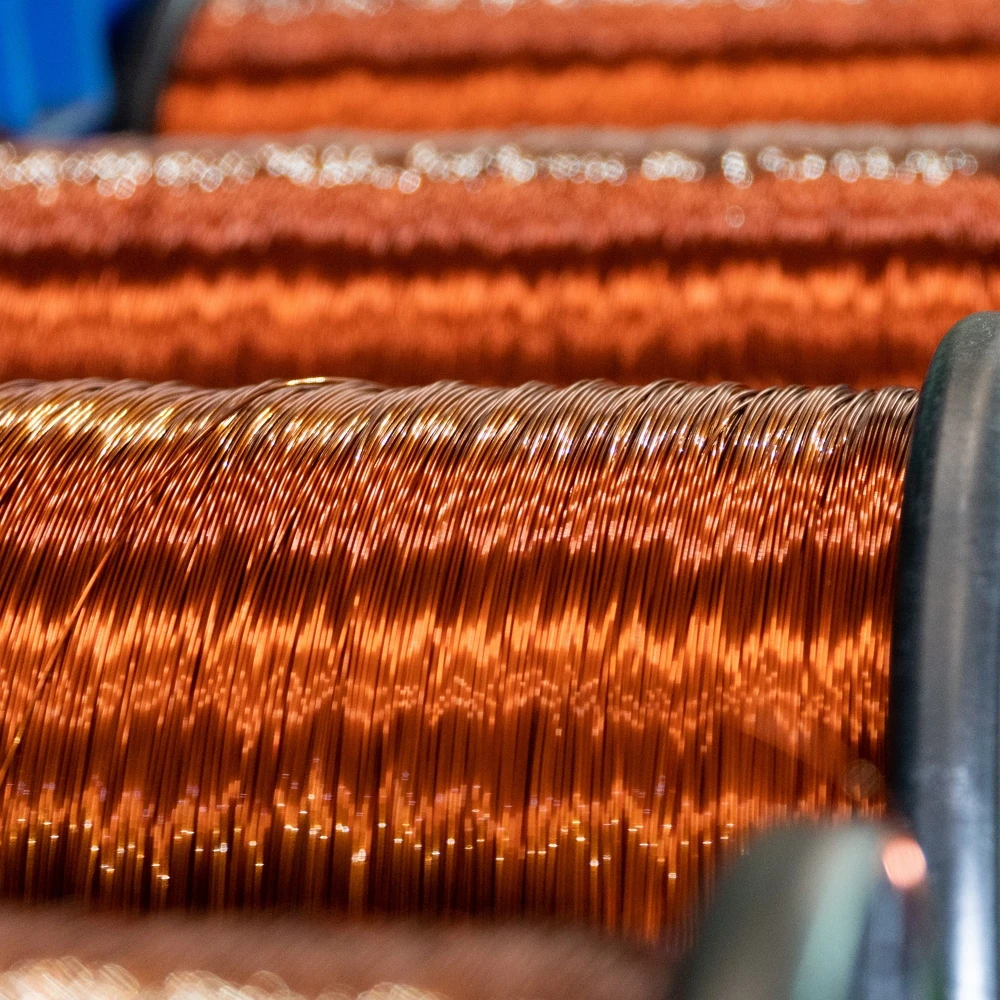 Magnet wire diameter 0.21mm - 0.25mm PEW grade 1 For Electrical industry IEC Standard bright red gold color Proper Price