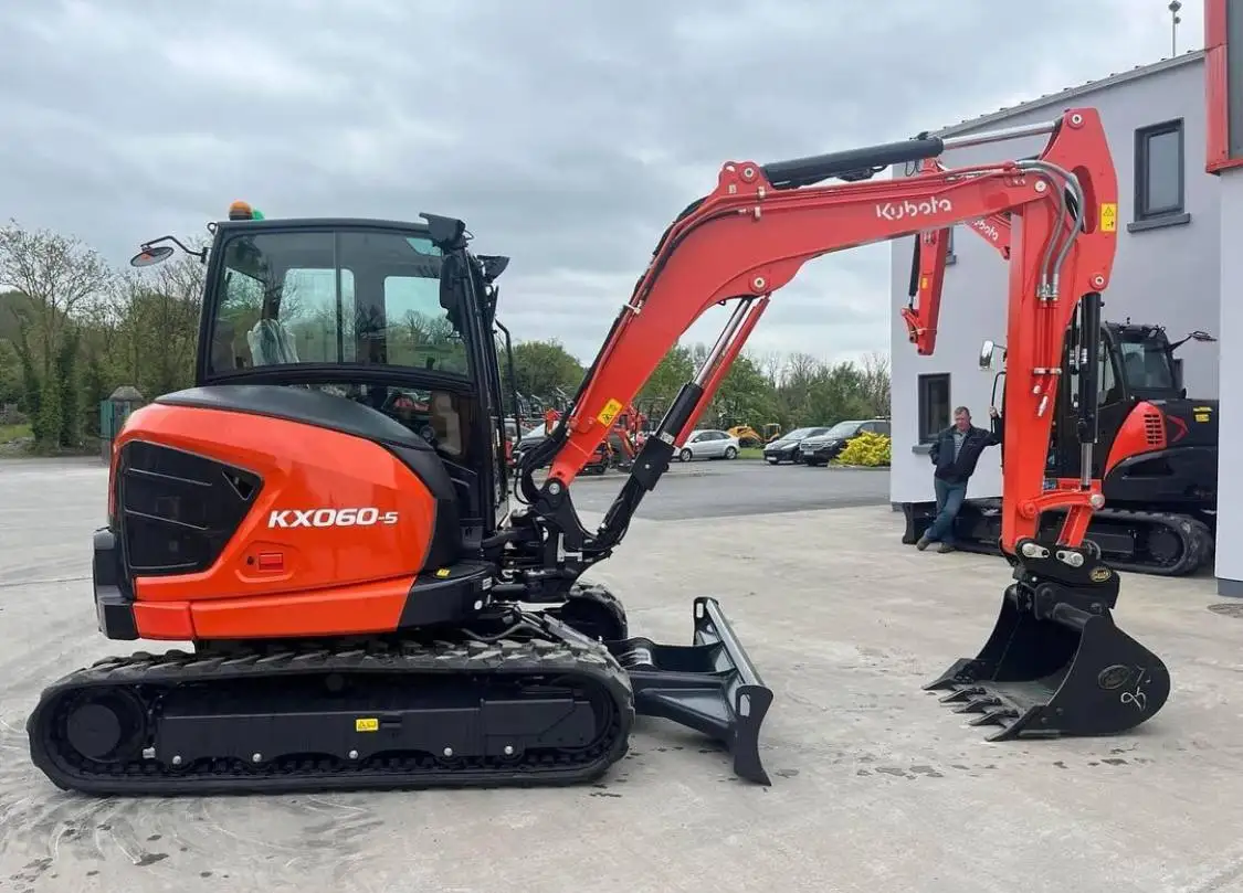 KX060-5 мини-экскаватор Kubota новая и чистая гусеничная 40-тонная Рабочая масса с гидравлическим насосом Liyuan коробка передач для продажи