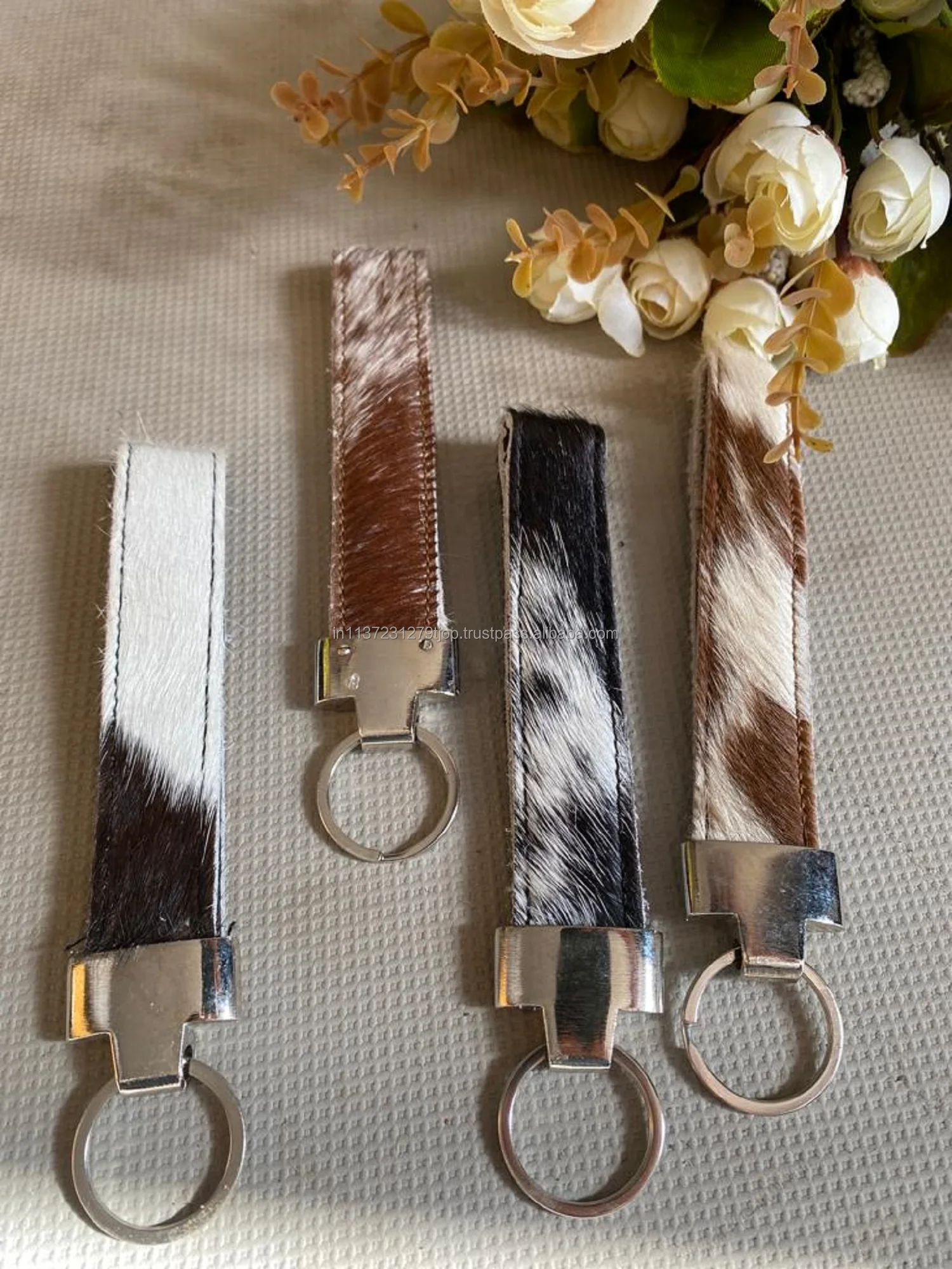 New Real Handmade Genuine Hair On Hide Fur Leather Cute Charming Wristlet Shape Keyrings Western Style Modern Wristlet Shaped Ke