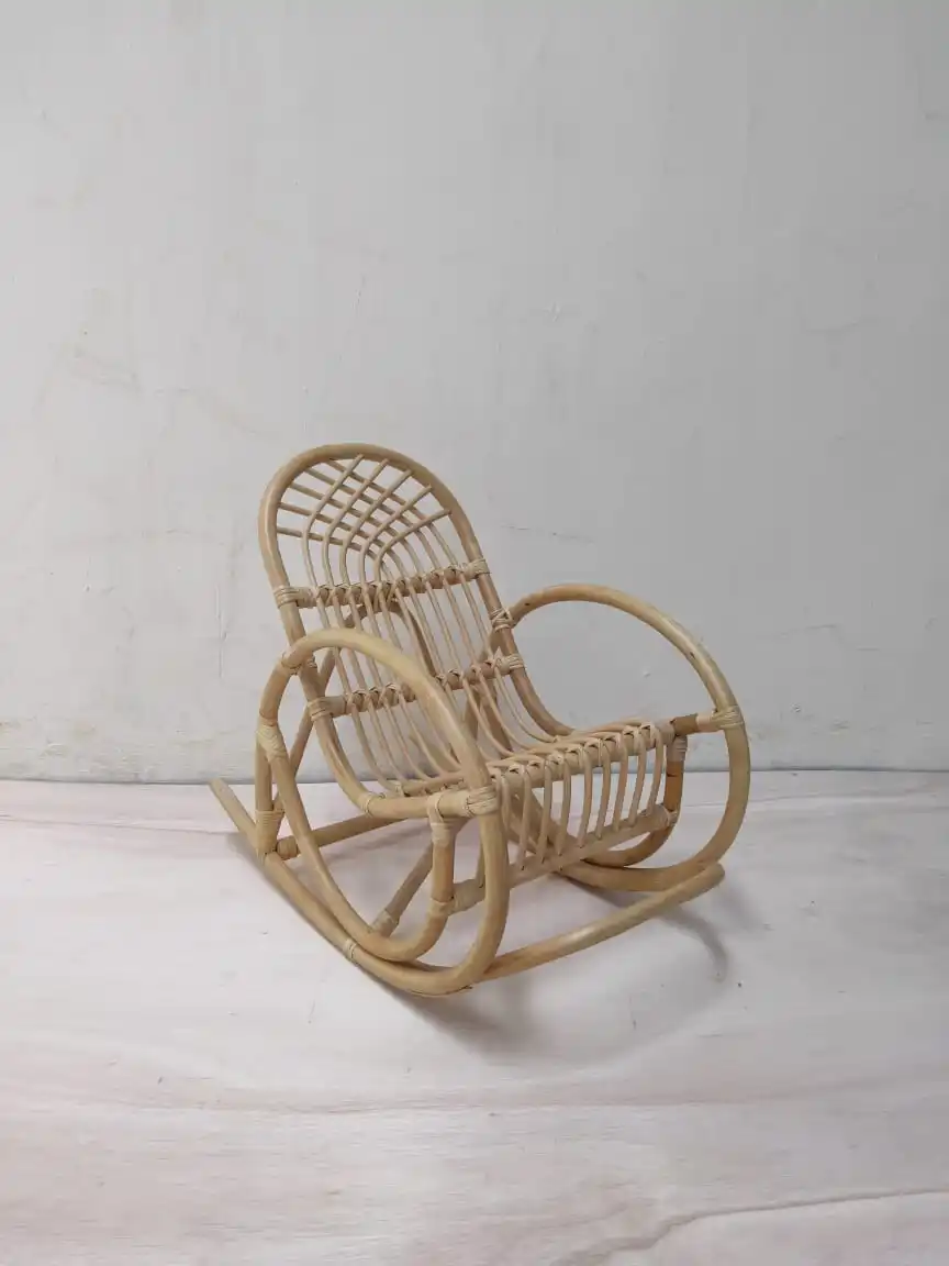 Direct Price Rattan Wicker Chair with Arm with Natural Rattan Material