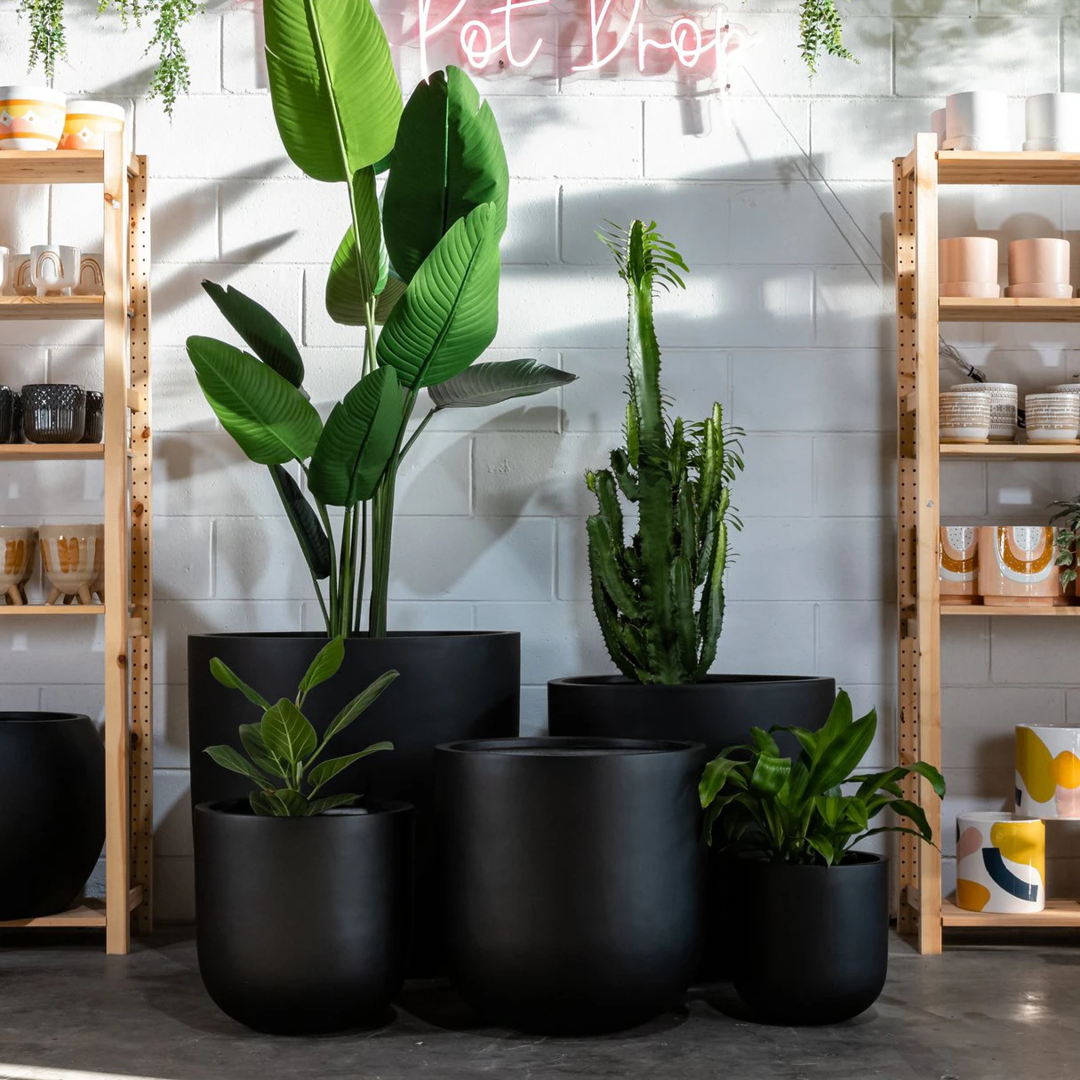 Factory cheap price round custom sizes flower pot outdoor vase for home plant garden decorative supplies