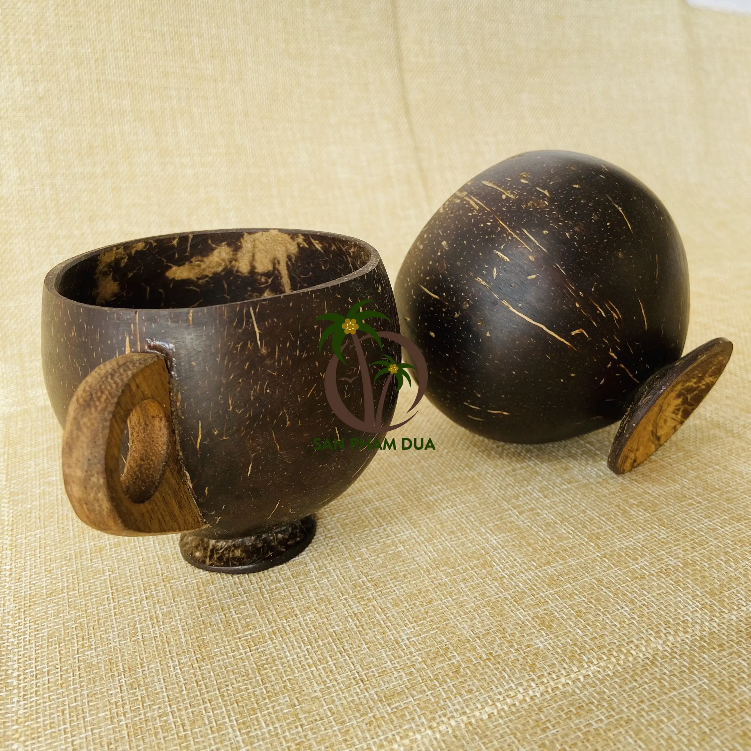 COCONUT ICE CREAM CUP/ COCONUT SHELL CUP FOR DRINKING TEA CUSTOMIZED LOGO SUPPLIER IN VIETNAM COCONUT CUPS/ COFFEE CUP