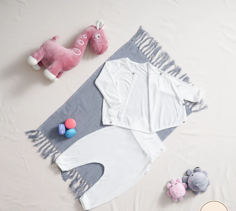 OEM Service Unisex Newborn Set with a seamless side cross front top & high-waistband pants Air-cool Knitwear fabric