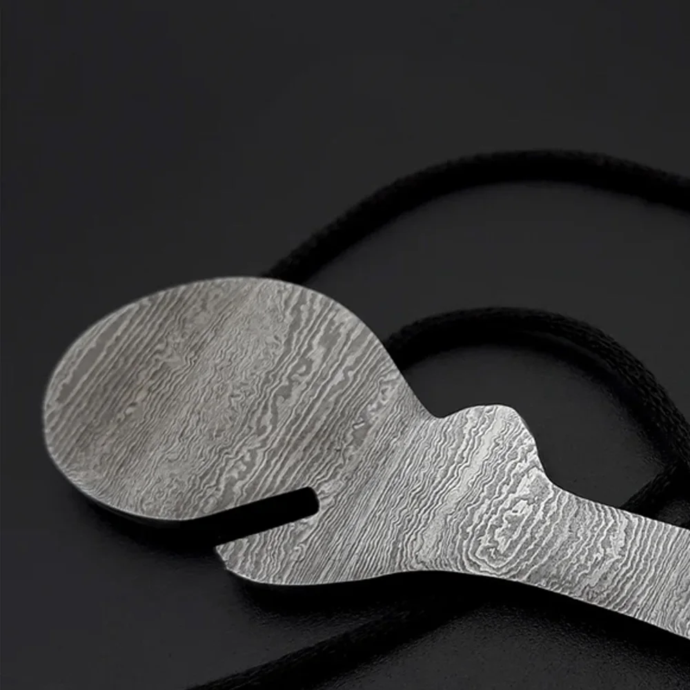 Custom Fancy Hand made Necklace Damascus Steel Necklace/Pendant Jewelry Damascus Pendant new style Damascus steel lockets