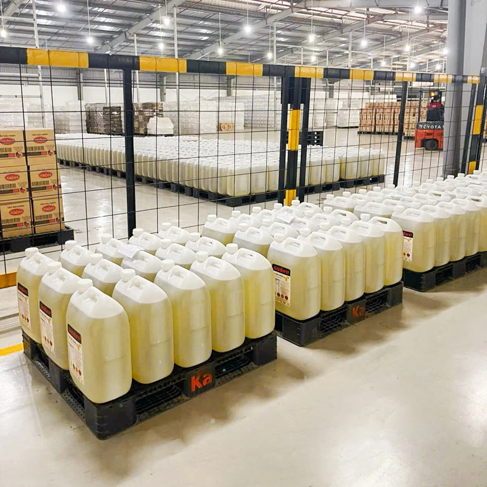 Vietnam Supplier Cooking High Quality Soybean Oil Available For Sale At Top Low Price Light Bottle 25Kg