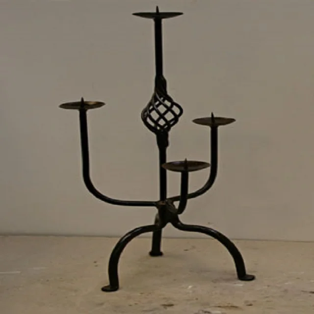 Vintage Design Table Decoration Metal and Glass Candlestick Candle Holder for Wedding Gifting Item Candle Holder at Good Price