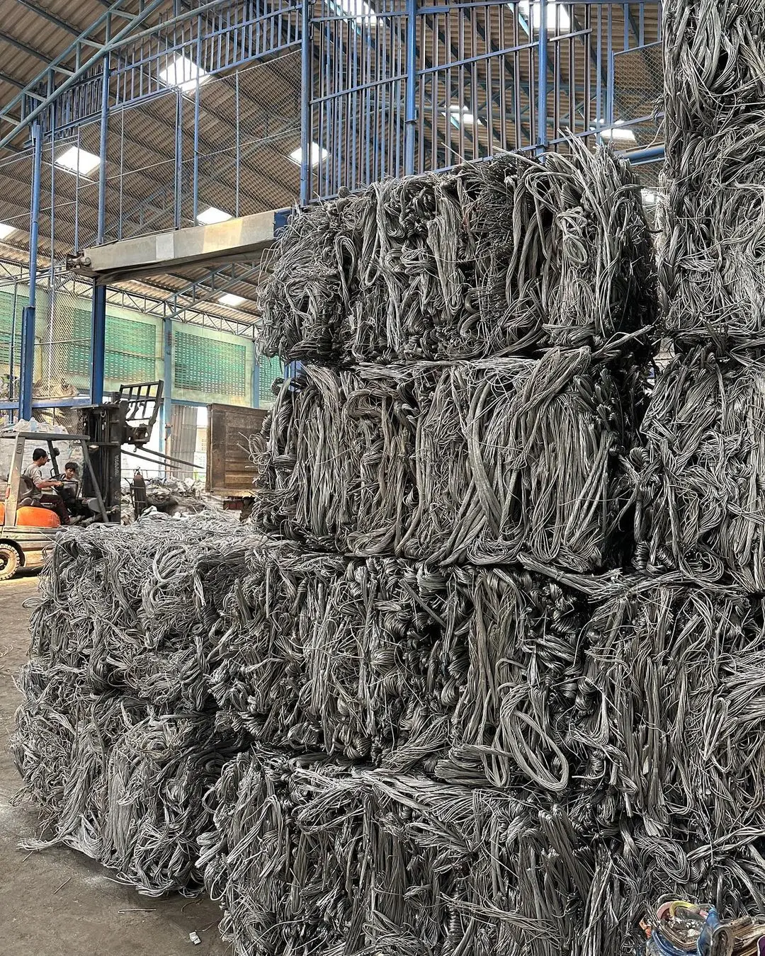 Best selling aluminum scrap/Buy Wholesale Aluminum Alloy Wheel Scrap for sell Aluminum Scrap 6063