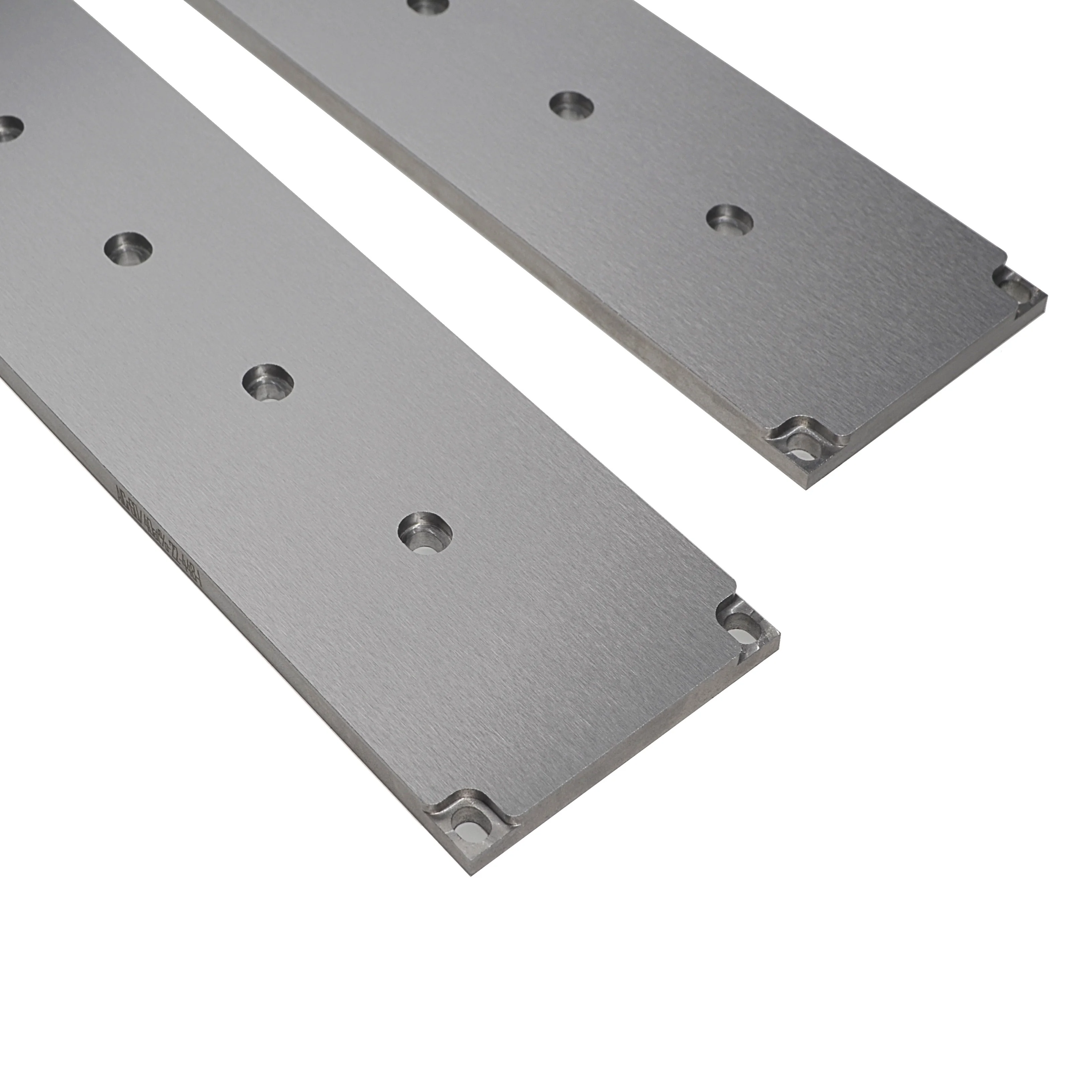 Высокая Чистота Материал Покрытия из Сплава 99 8% Хромовая Алюминиевая Распыляемая Мишень для PVD в Форме Пластины и OEM Размере