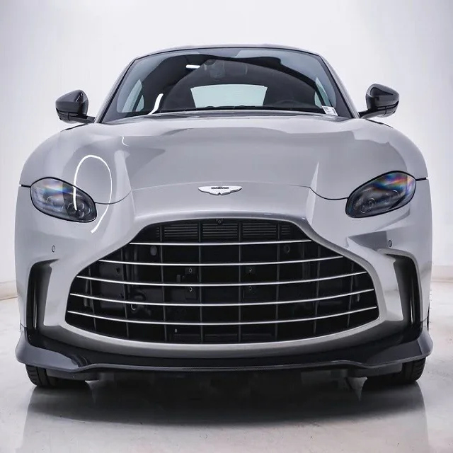 2023 A s t o n Ma rt в Va nt age V12 купе RWD