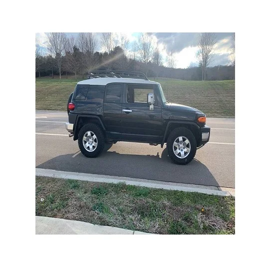 Used Toyota FJ Cruiser petrol Left/Right hand Drive 4.0 L 4X4 . Fabric Seats . Key Start